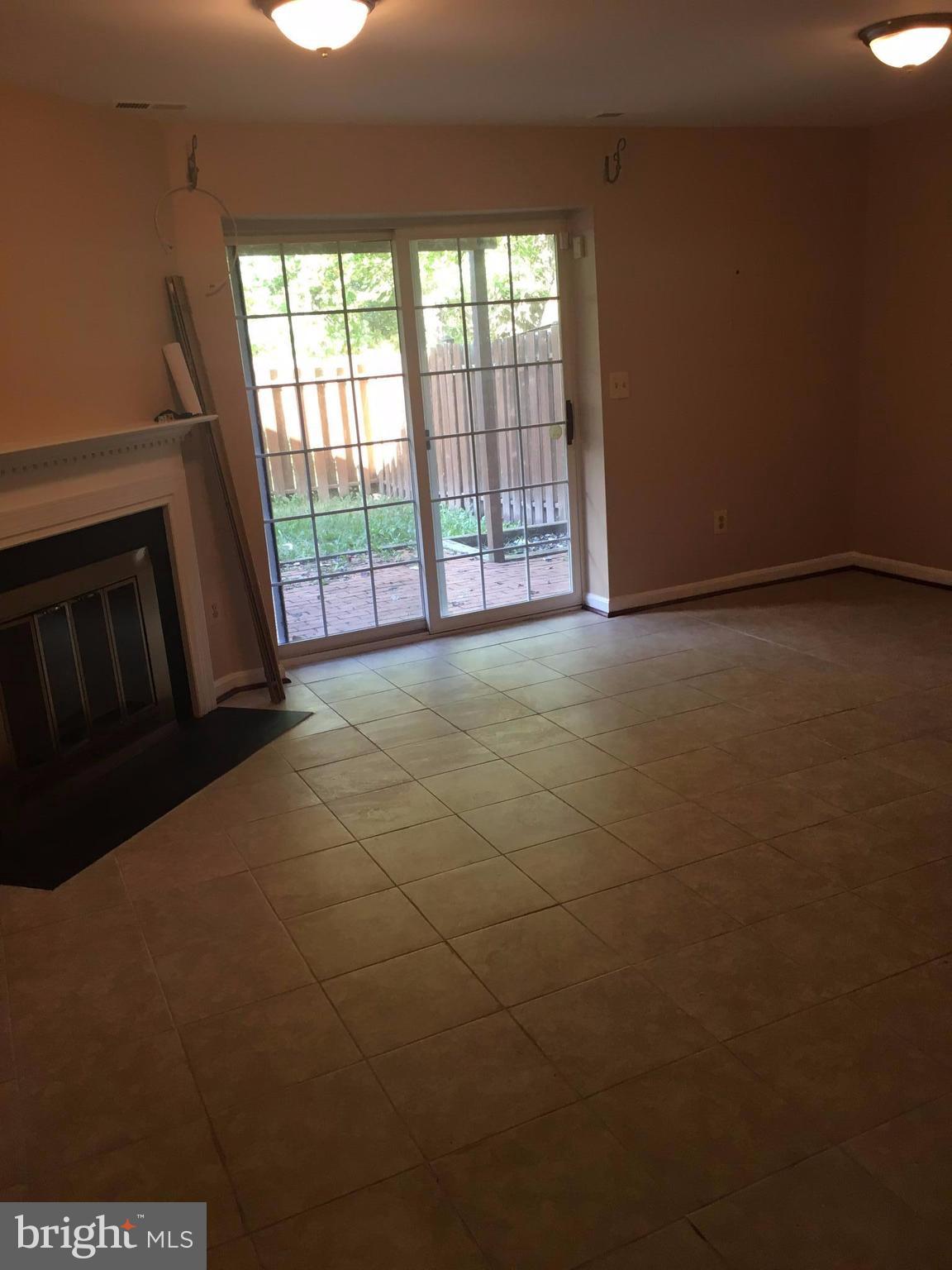 DALE CITY - Residential Lease