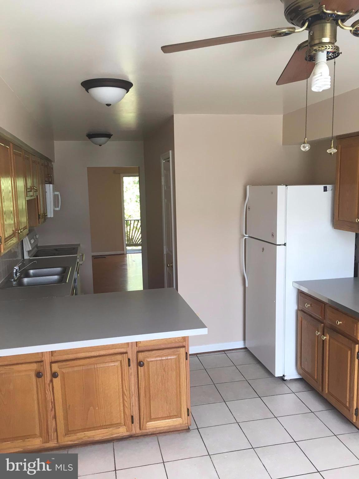 DALE CITY - Residential Lease