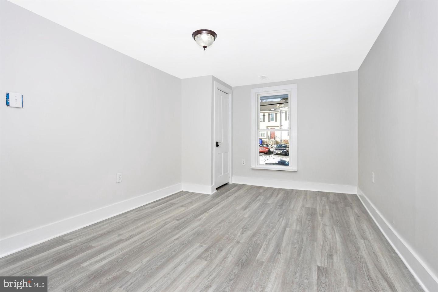 BRUNSWICK - Residential