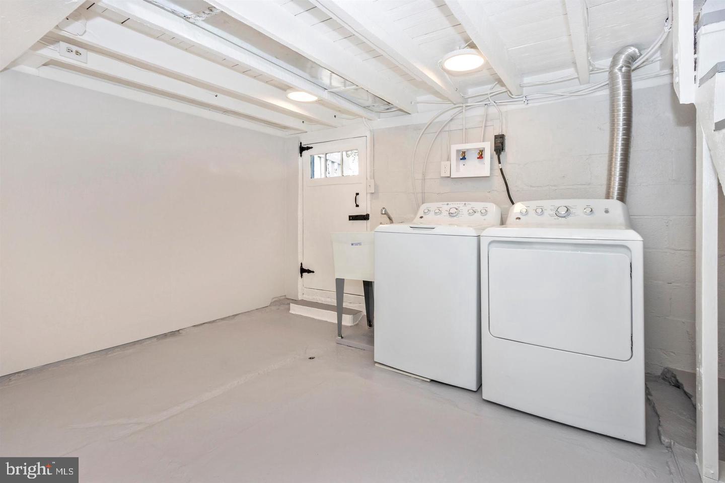 BRUNSWICK - Residential