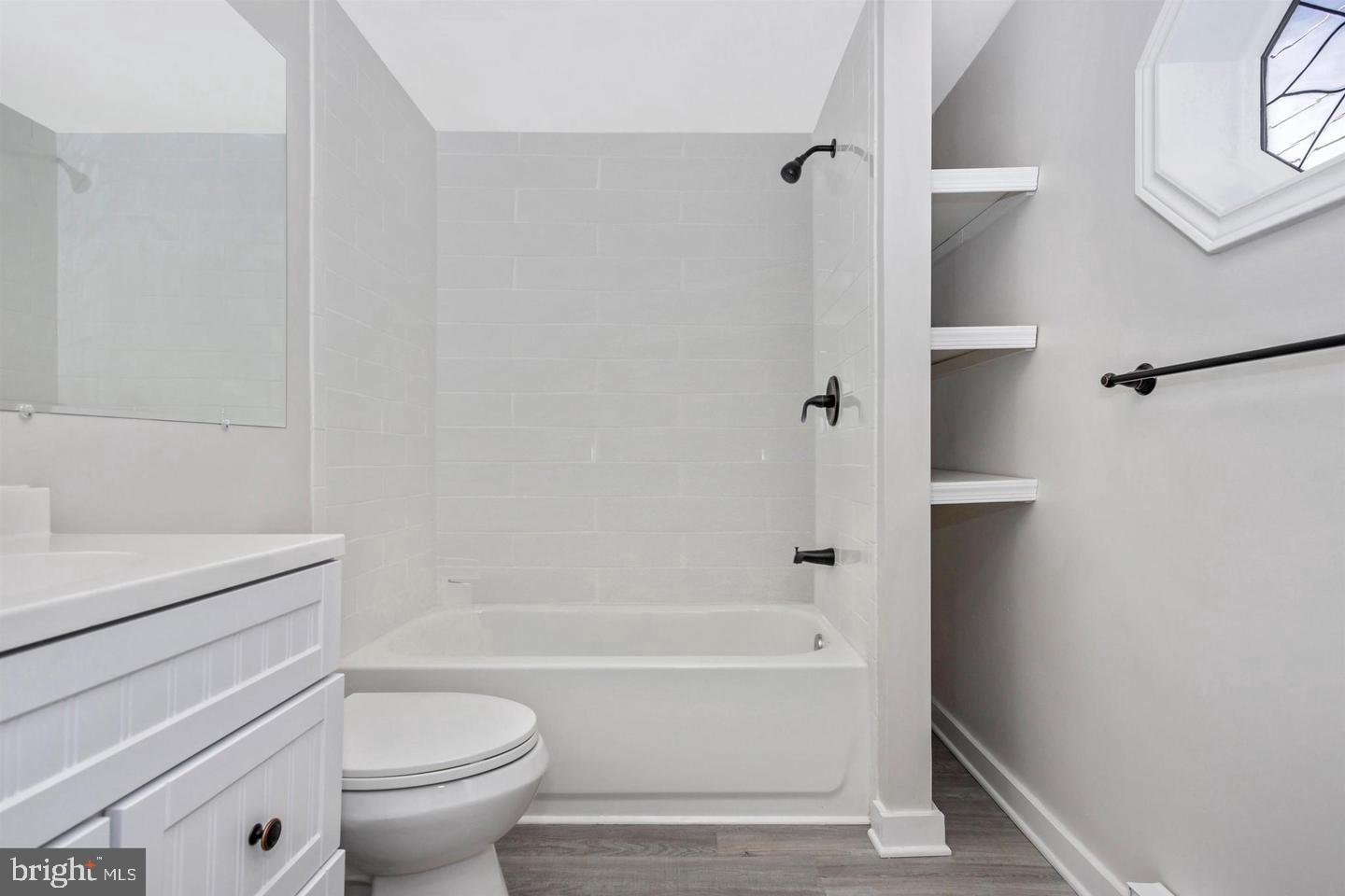 BRUNSWICK - Residential