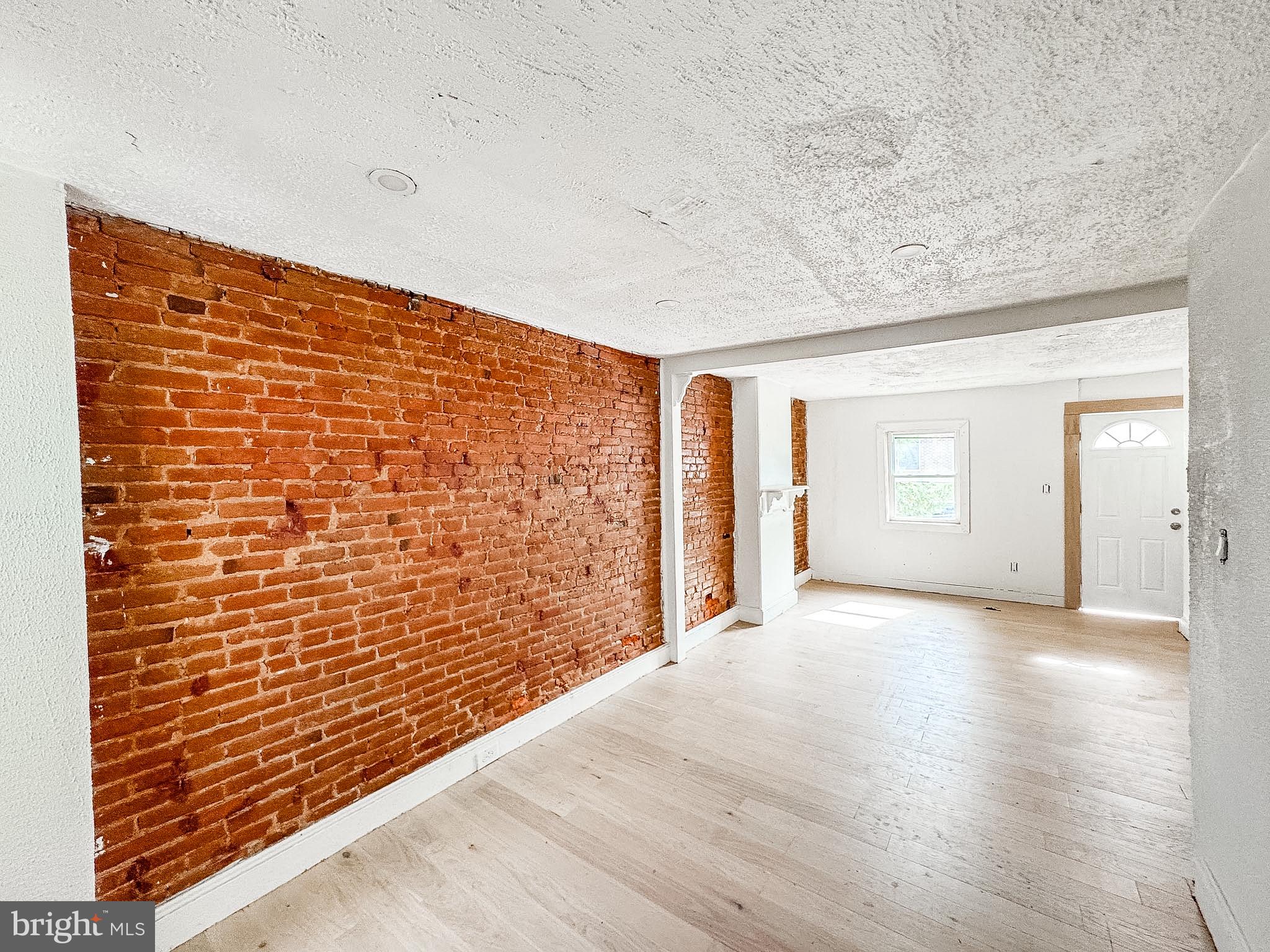 319 E 13TH STREET