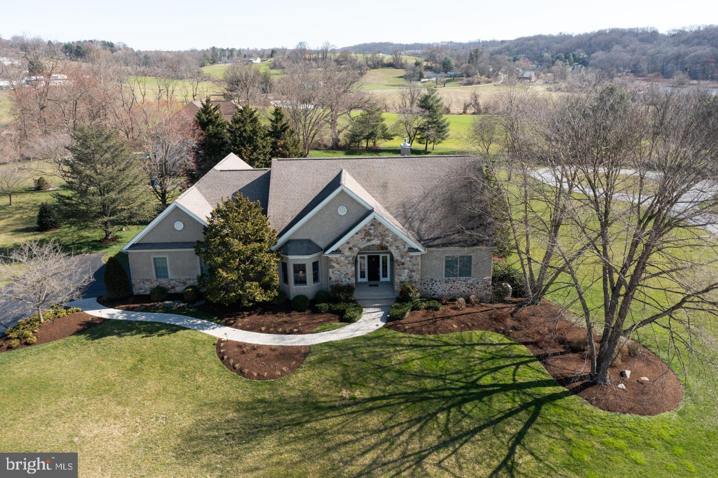 BROAD RUN KNOLL - Residential