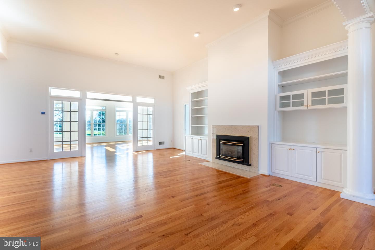 BROAD RUN KNOLL - Residential