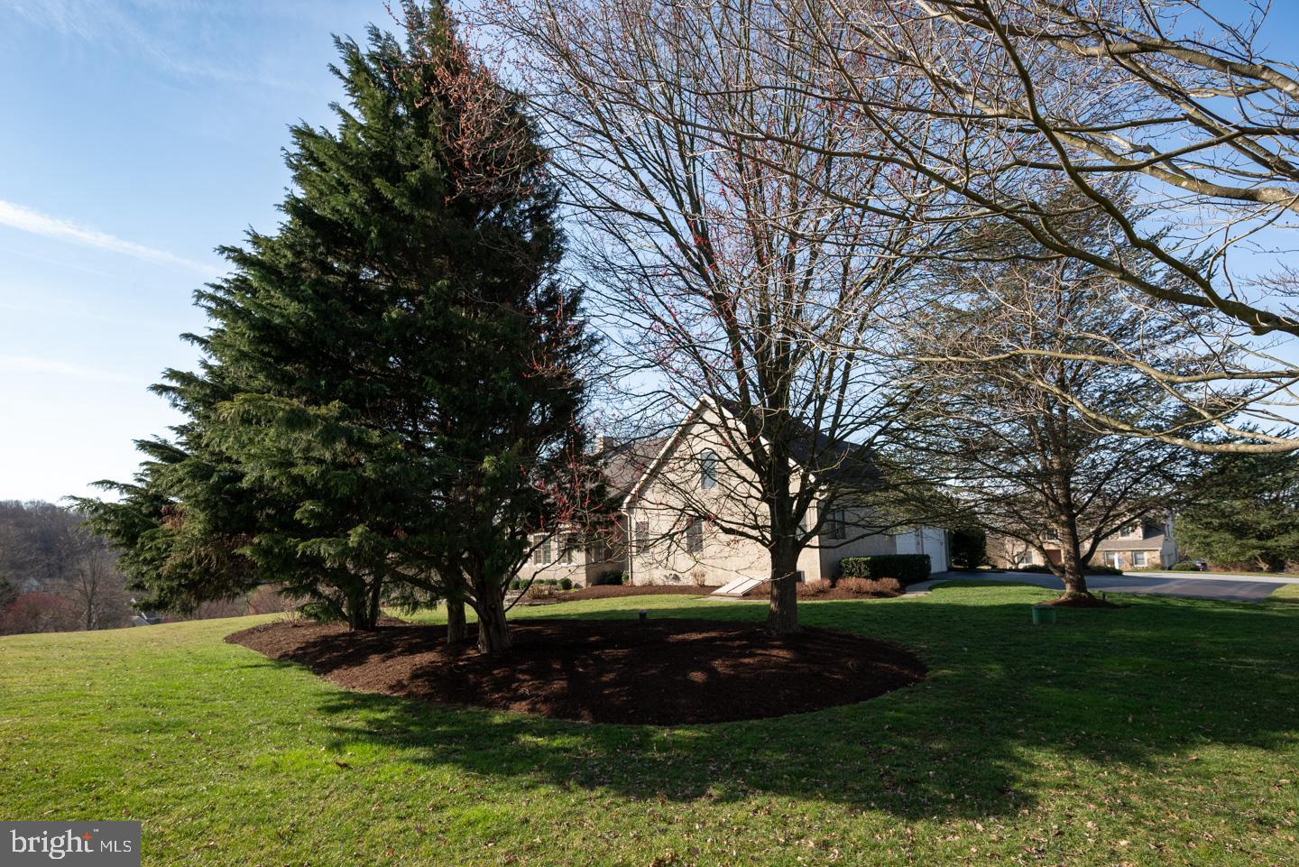 BROAD RUN KNOLL - Residential