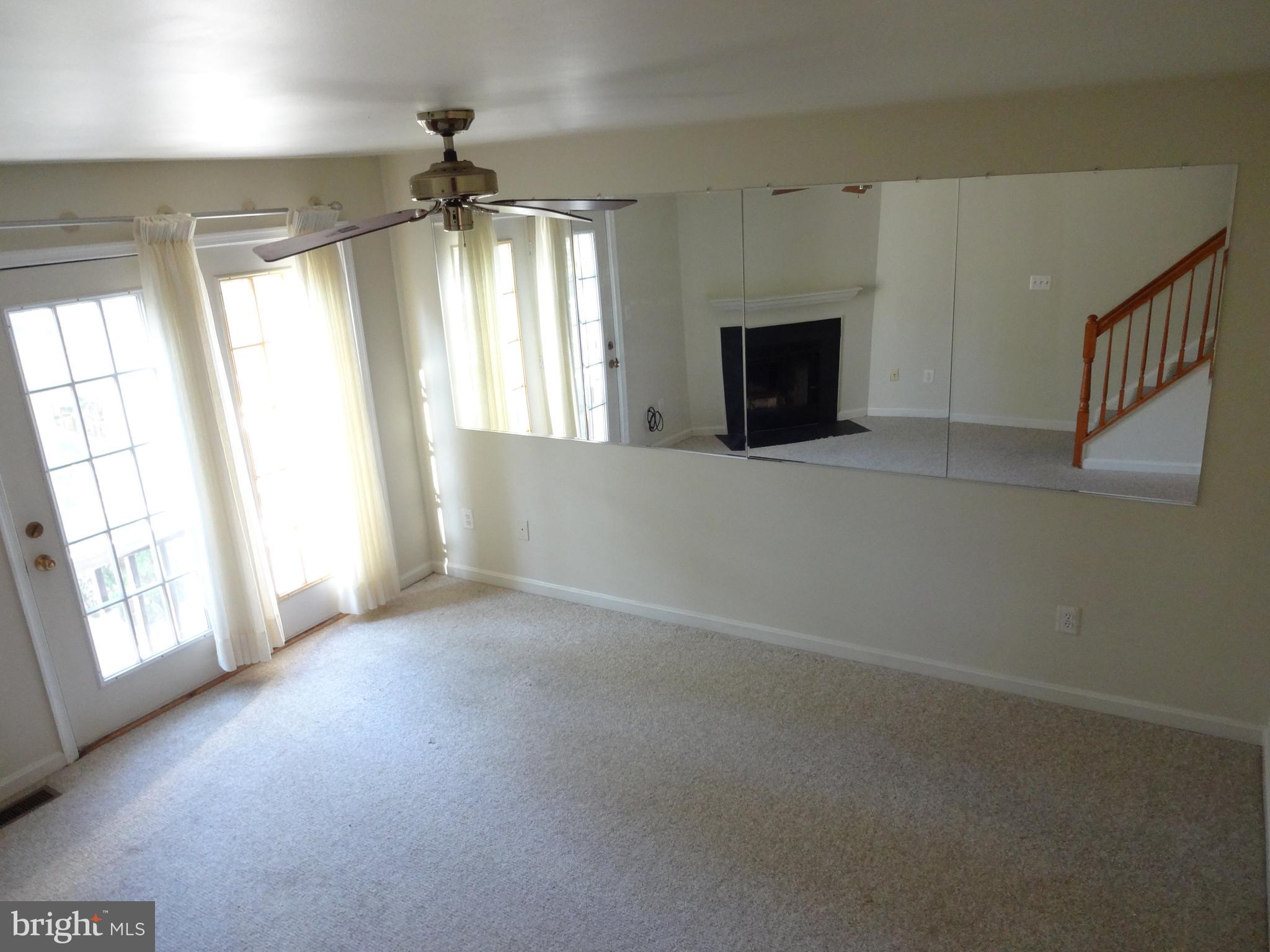 FAIR LAKES LAND BAY - Residential Lease