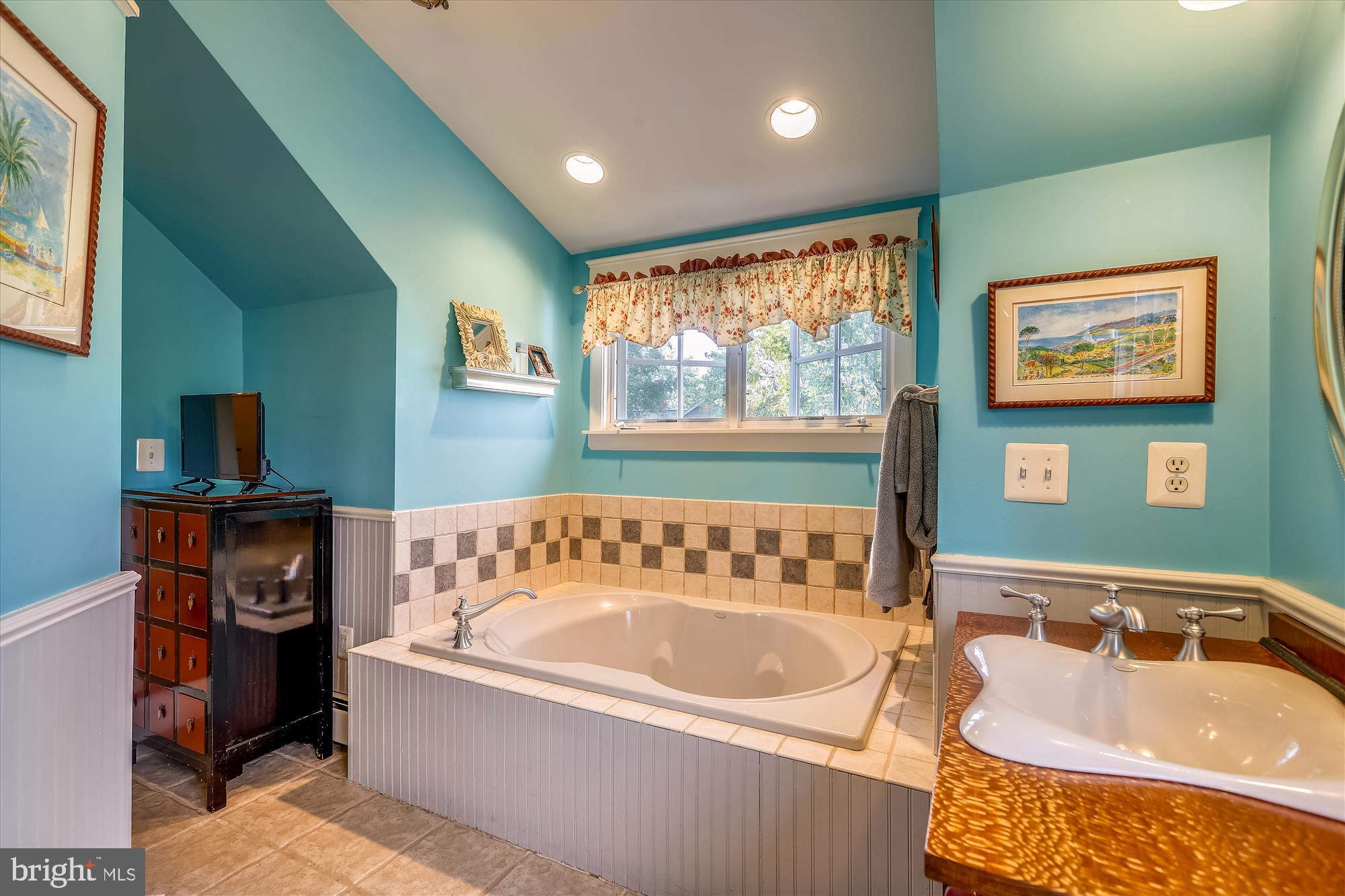 EASTPORT - Residential