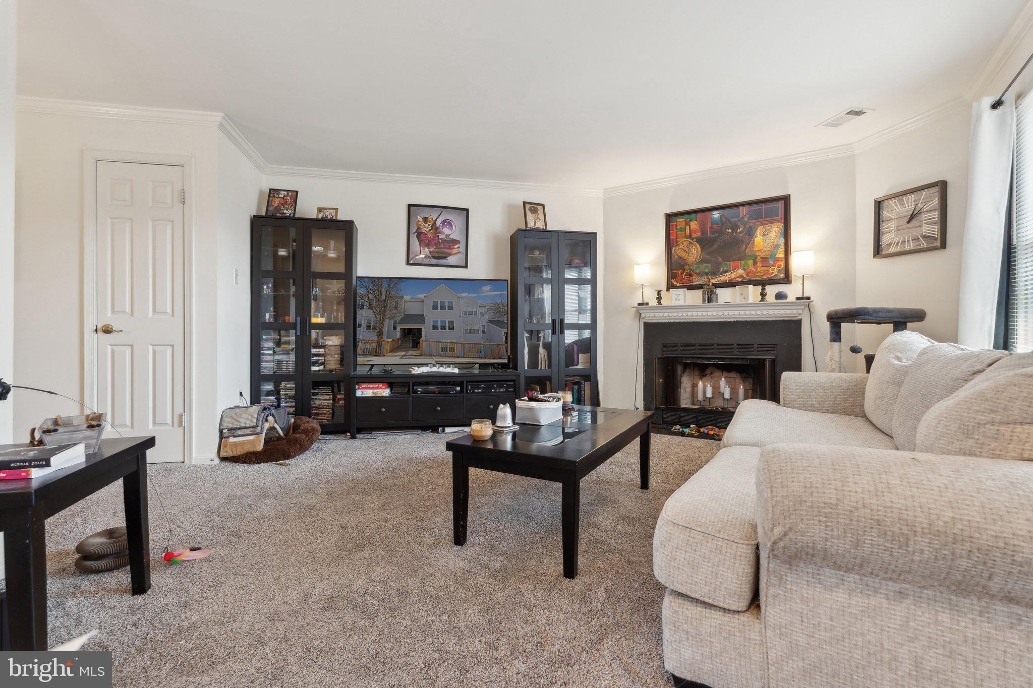 RIVERCHASE - Residential