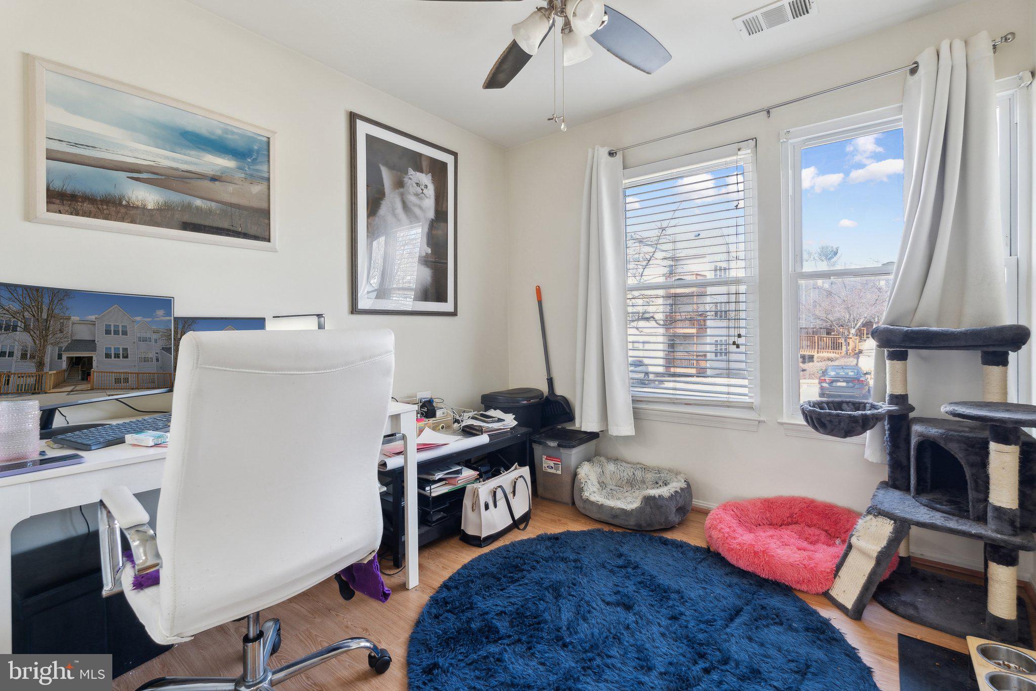 RIVERCHASE - Residential