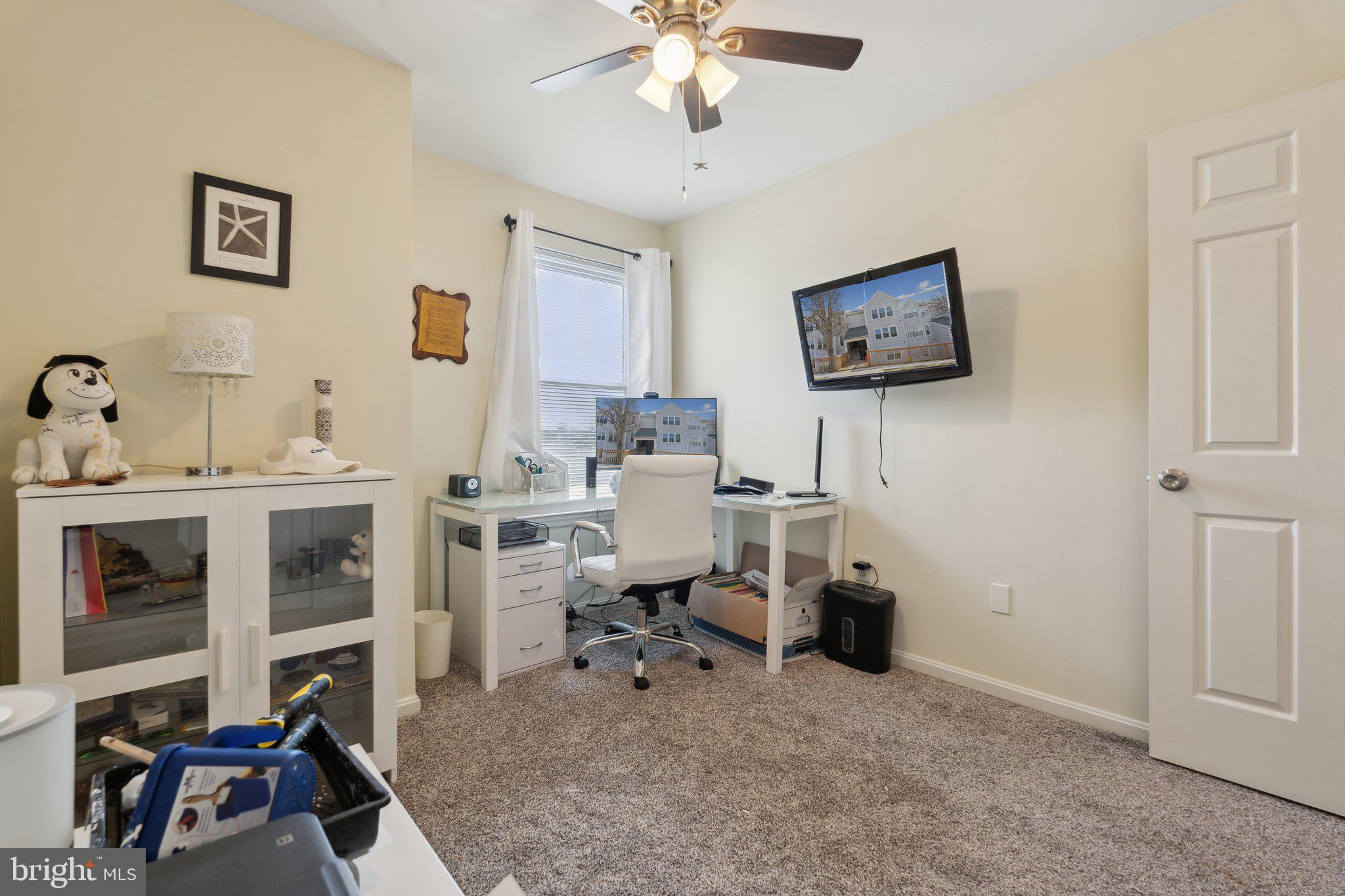 RIVERCHASE - Residential