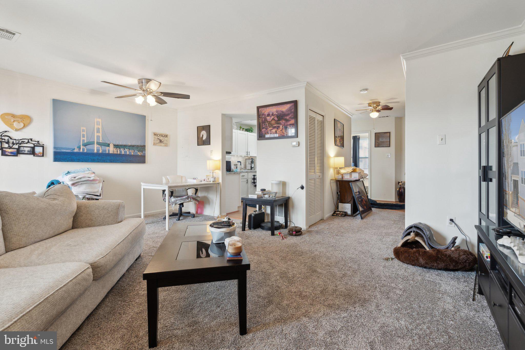 RIVERCHASE - Residential