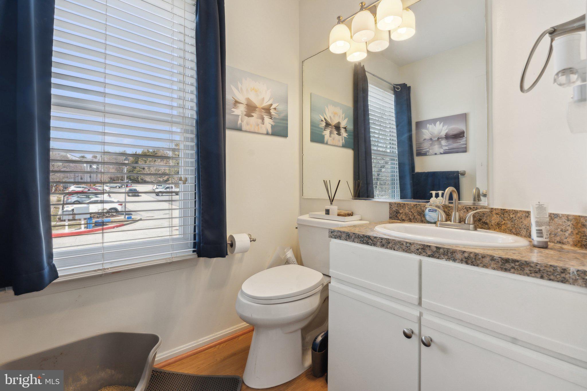 RIVERCHASE - Residential