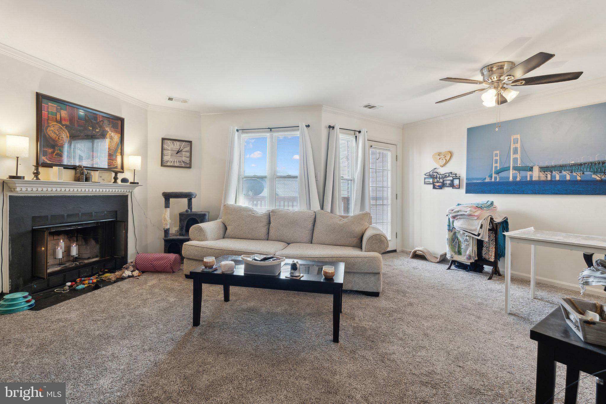 RIVERCHASE - Residential