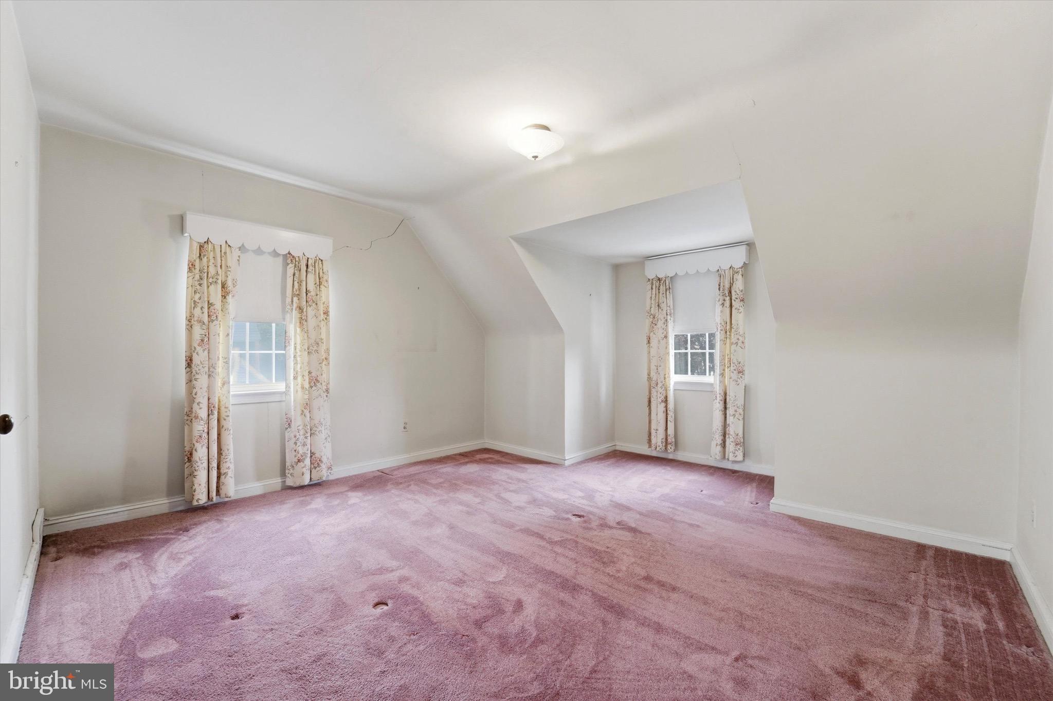 STONEY CREEK - Residential