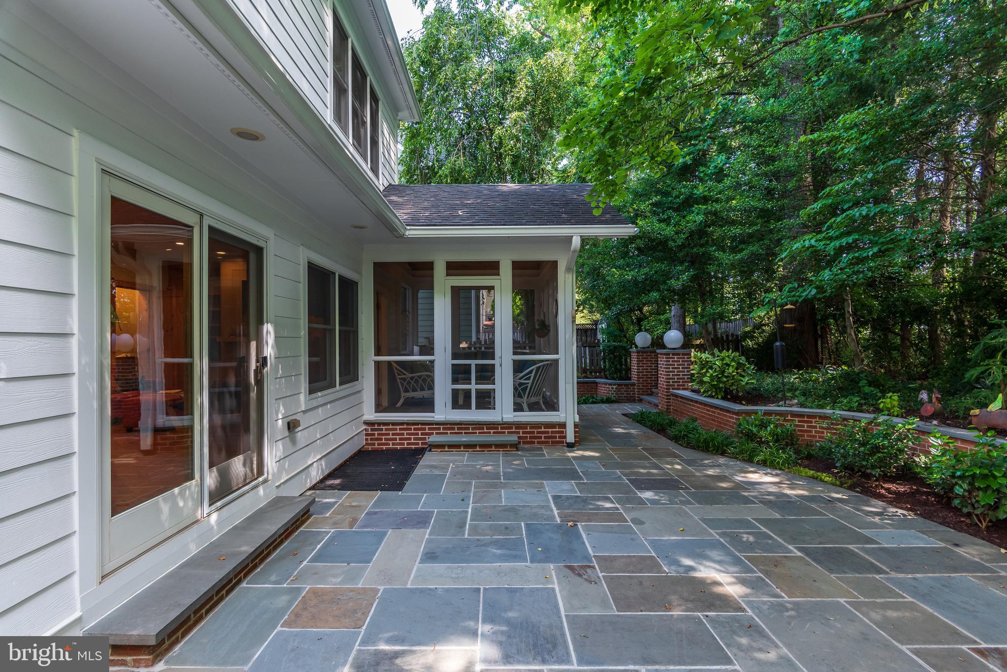 ALTA VISTA - Residential