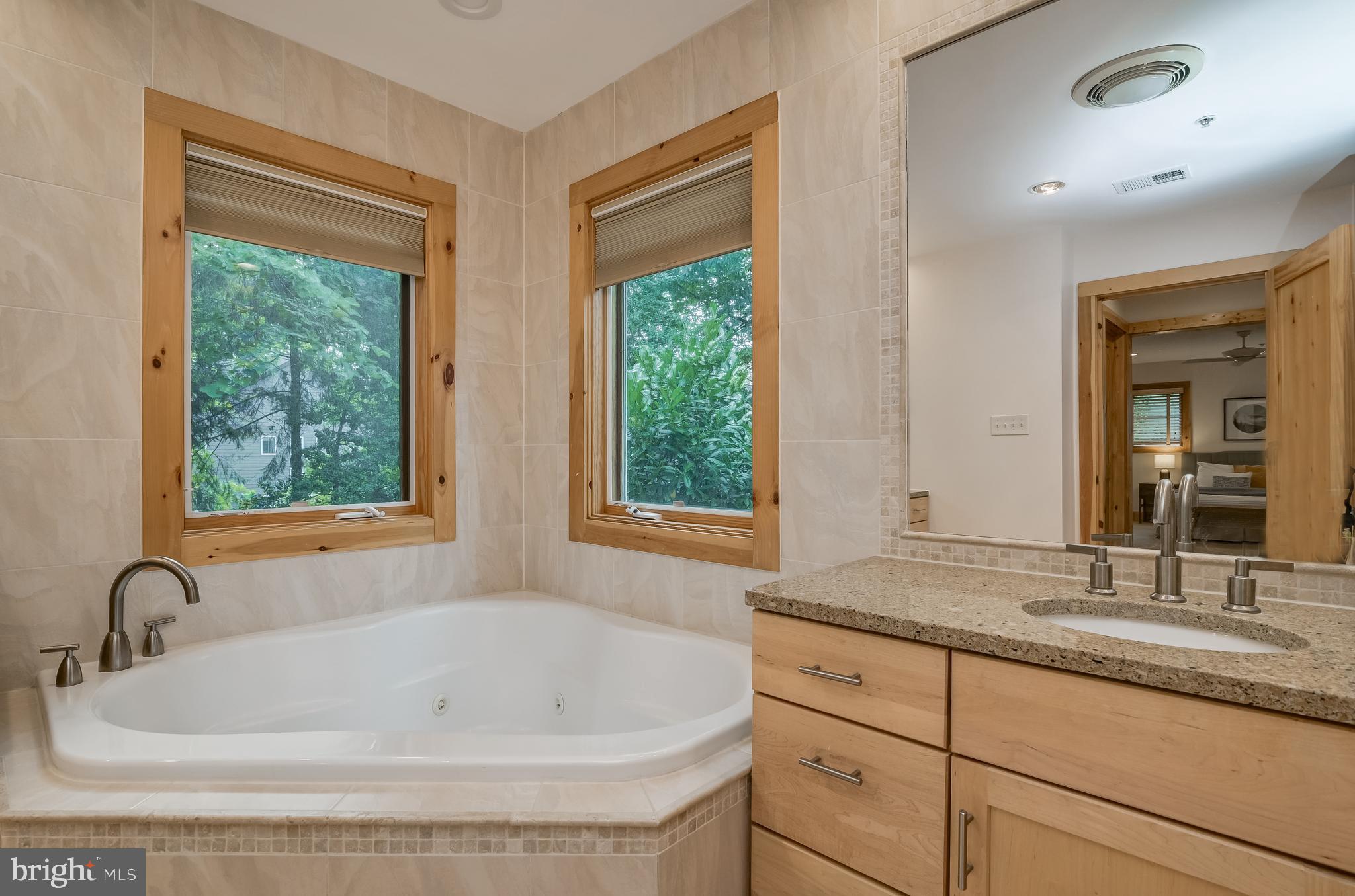 ALTA VISTA - Residential