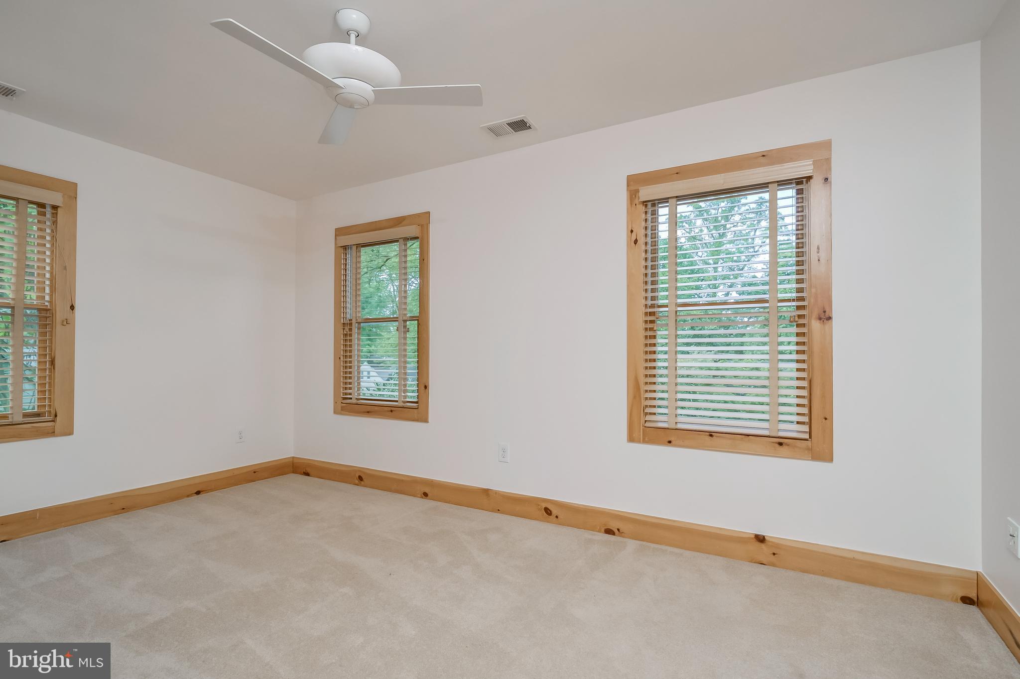 ALTA VISTA - Residential