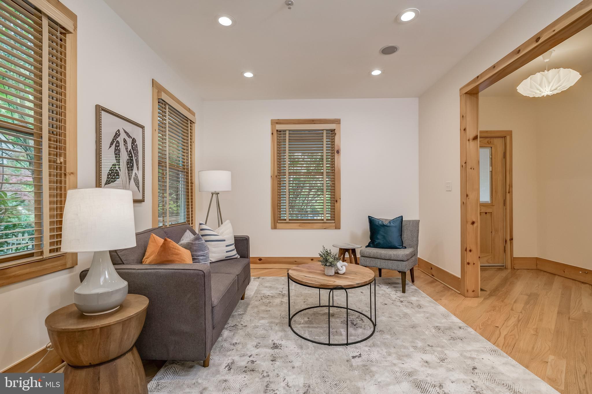 ALTA VISTA - Residential