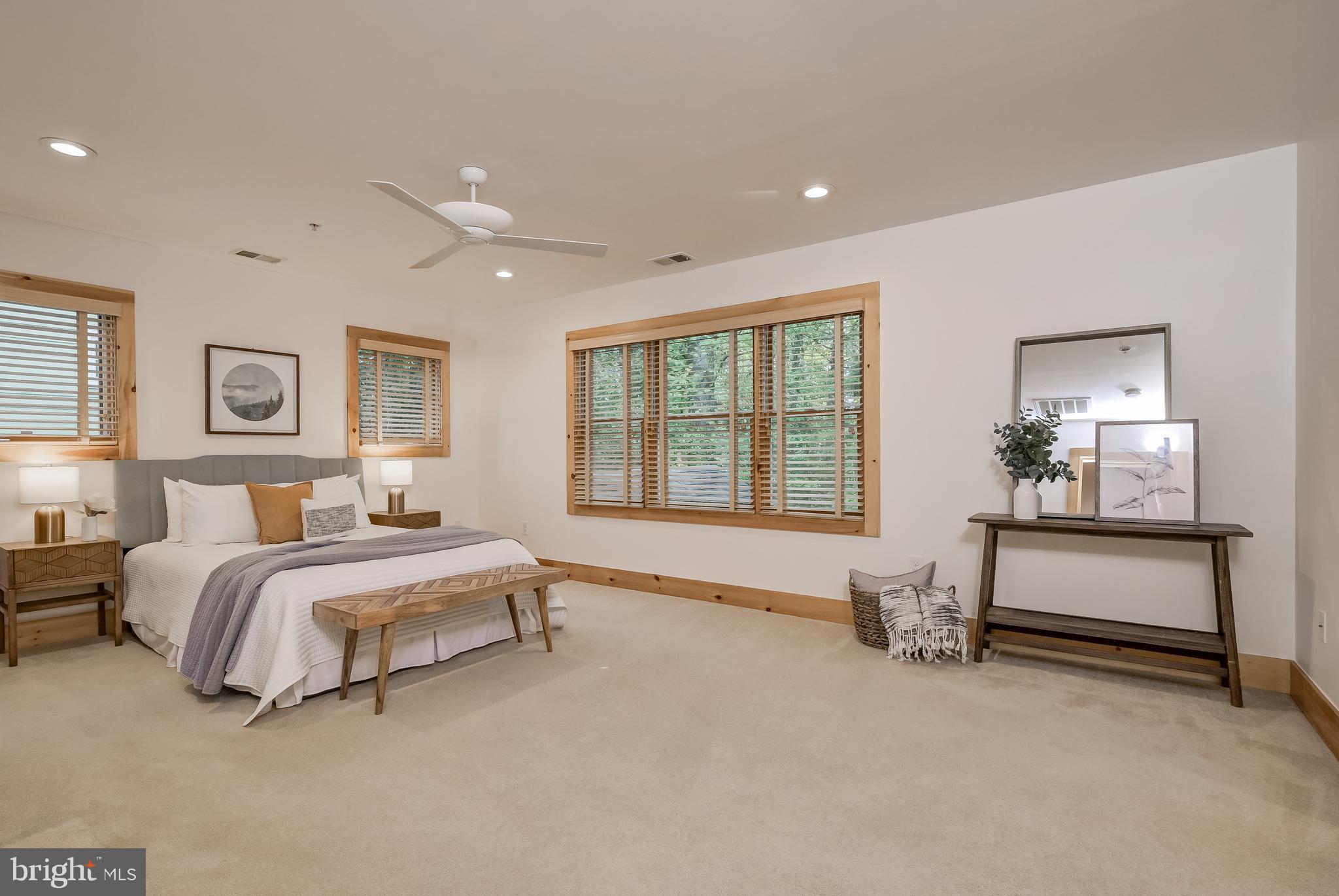 ALTA VISTA - Residential