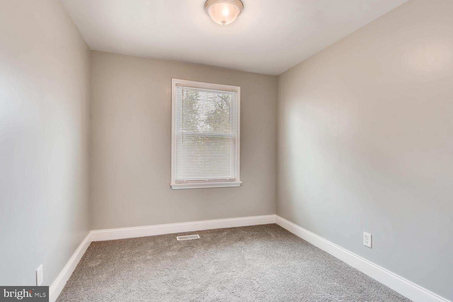 ARLINGTON - Residential