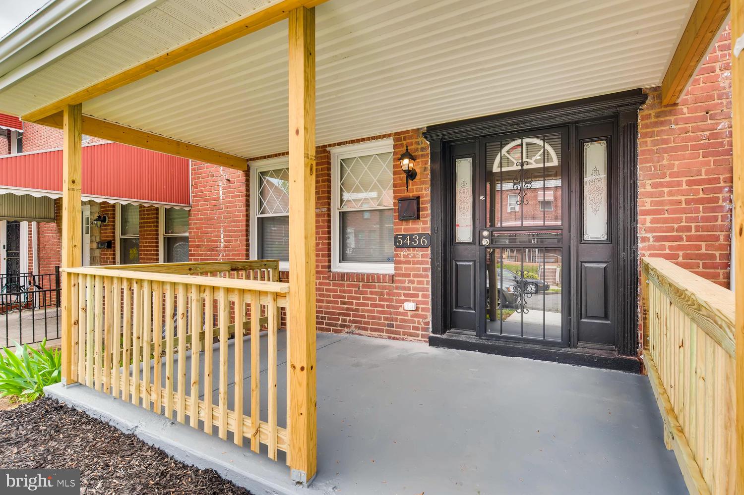 ARLINGTON - Residential