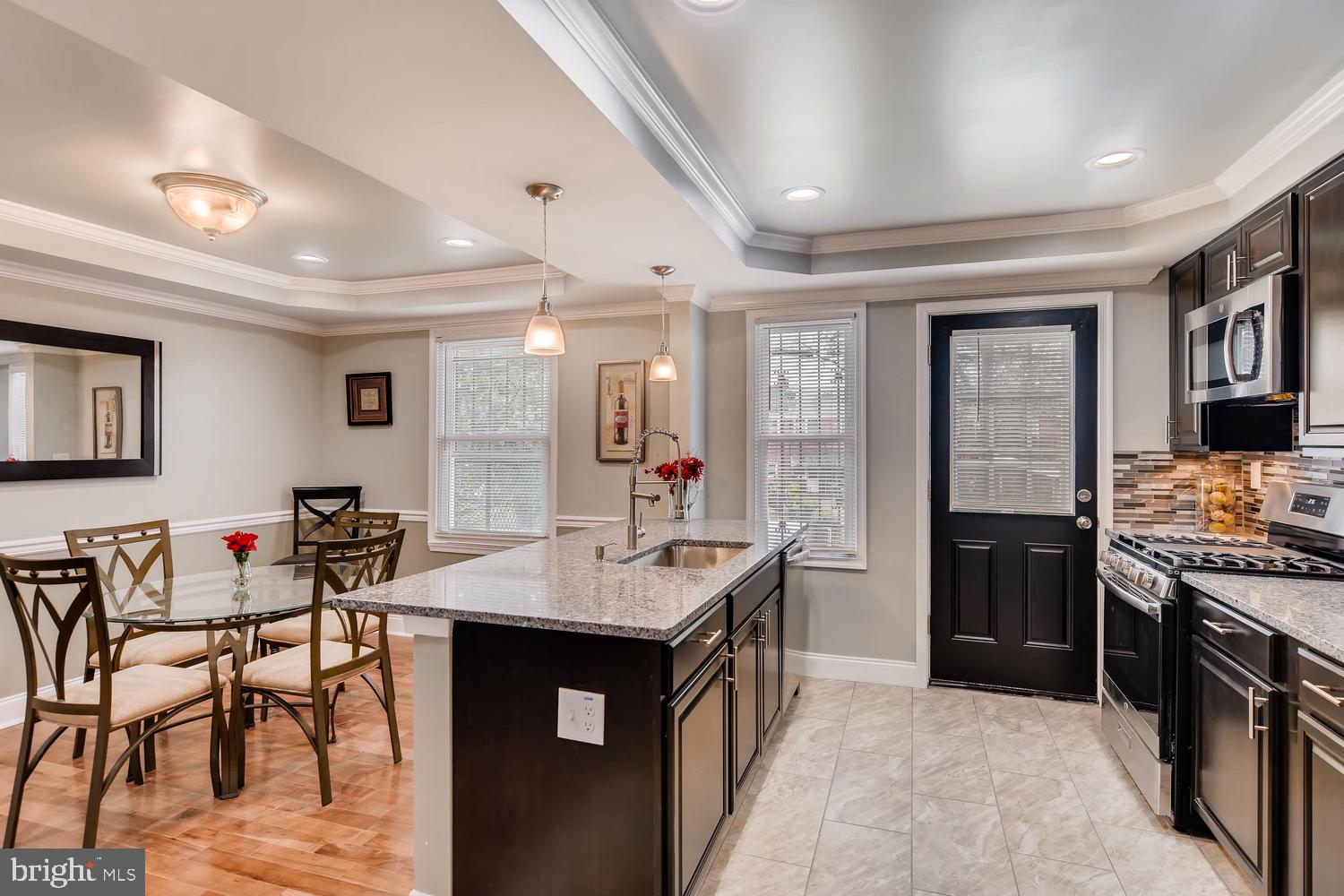 ARLINGTON - Residential