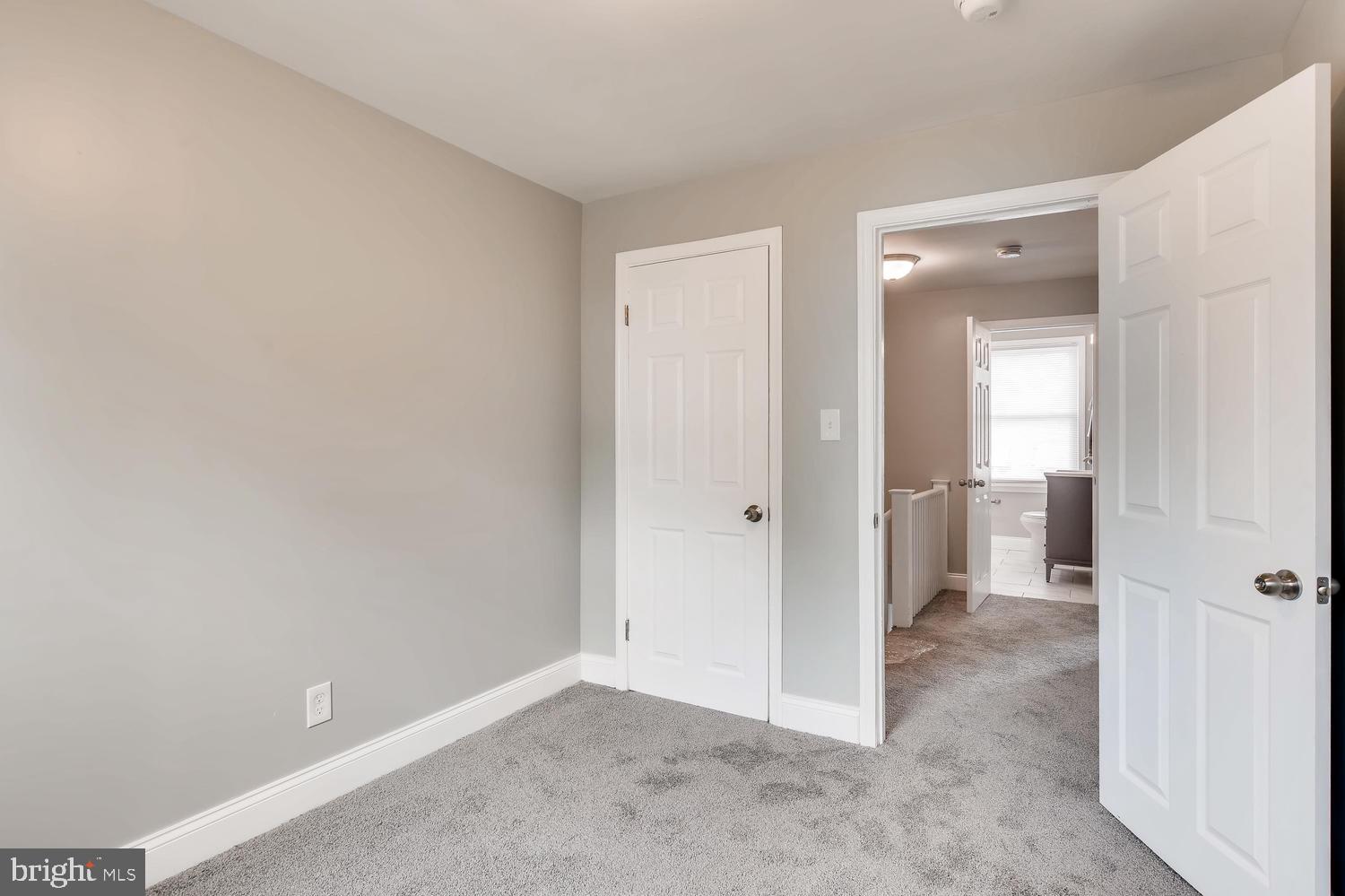 ARLINGTON - Residential