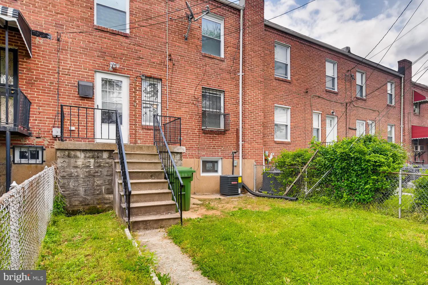 ARLINGTON - Residential