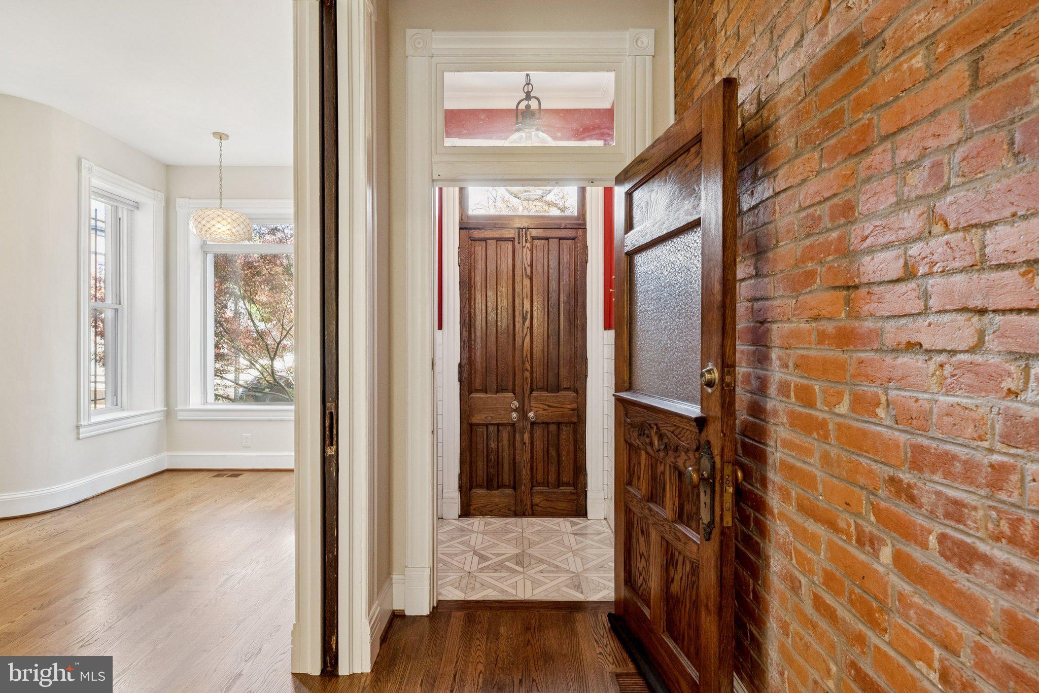 1842 NORTH CAPITOL STREET NW