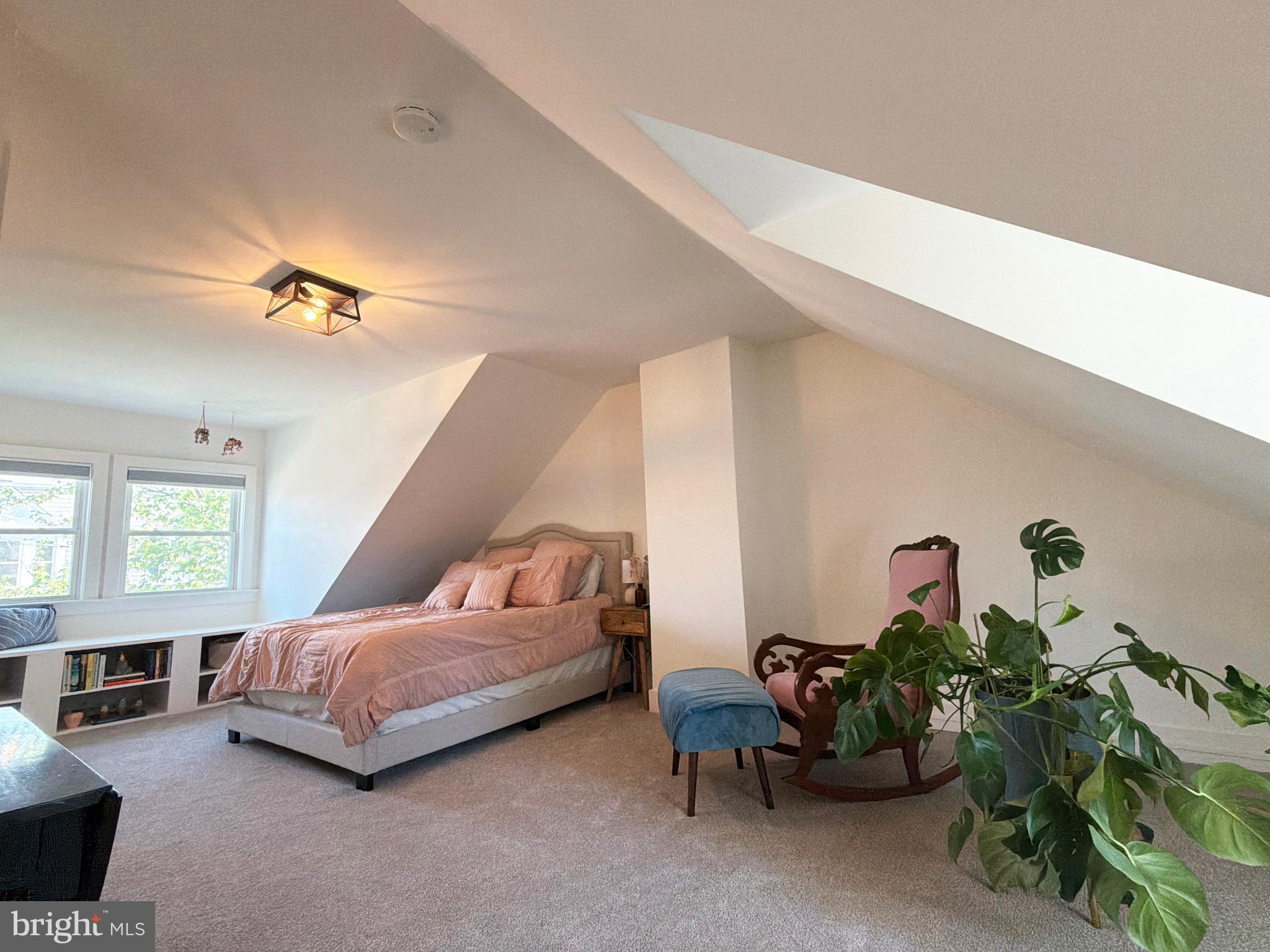 CHESTNUT HILL - Residential