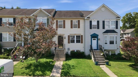 Townhouse For Rent - 10 Crab Apple Court<br/> MARTINSBURG, WV 25403