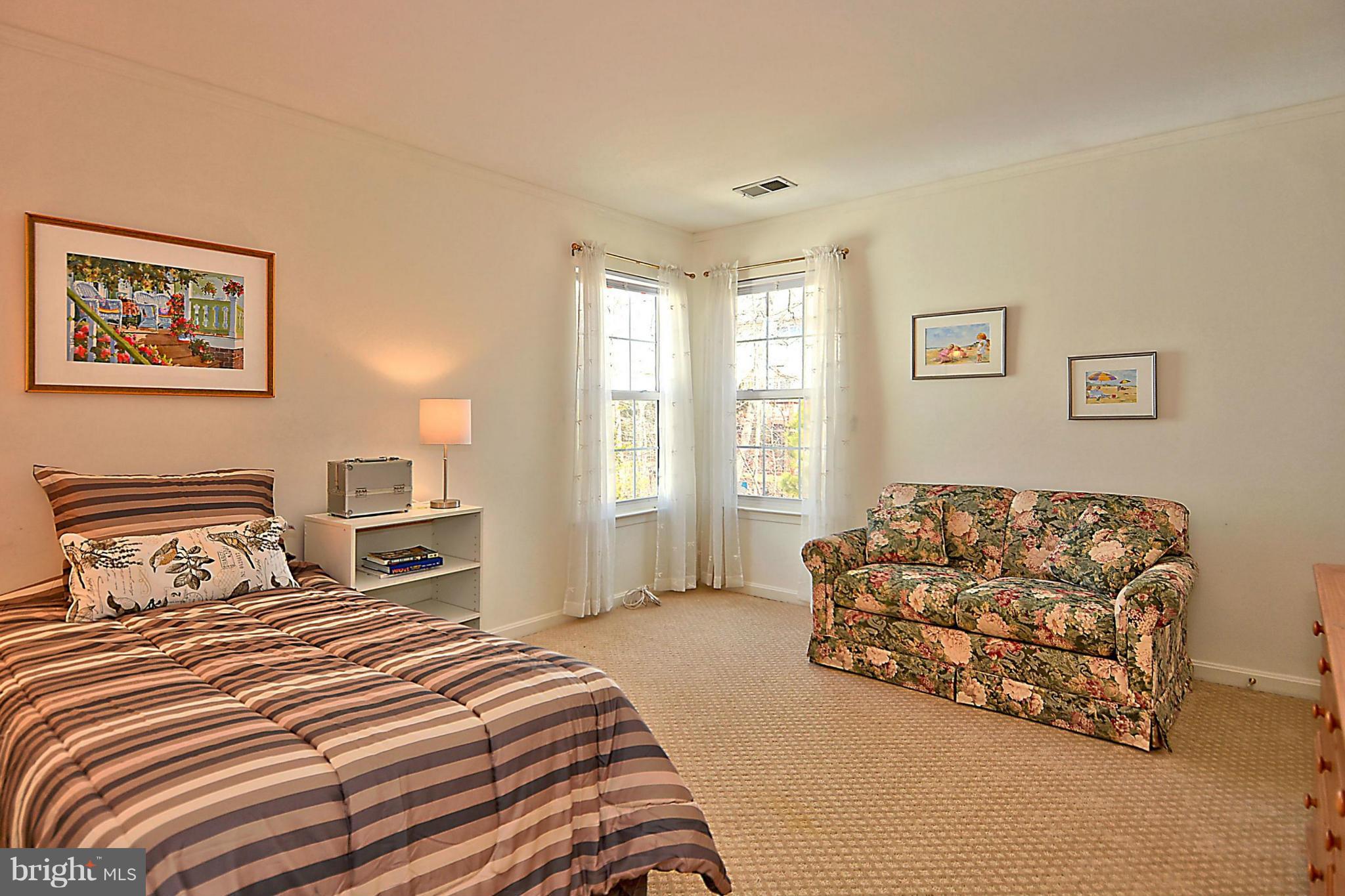 CENTURY OAK - Residential