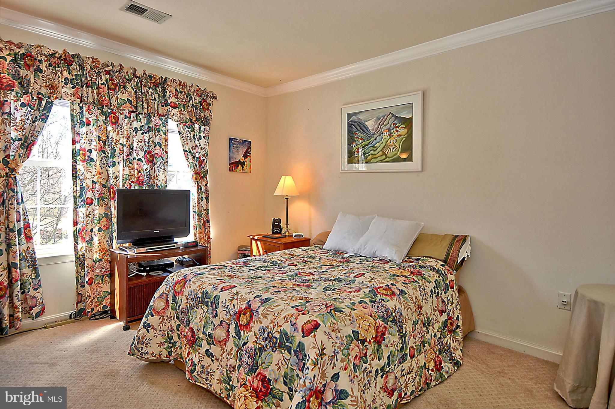 CENTURY OAK - Residential