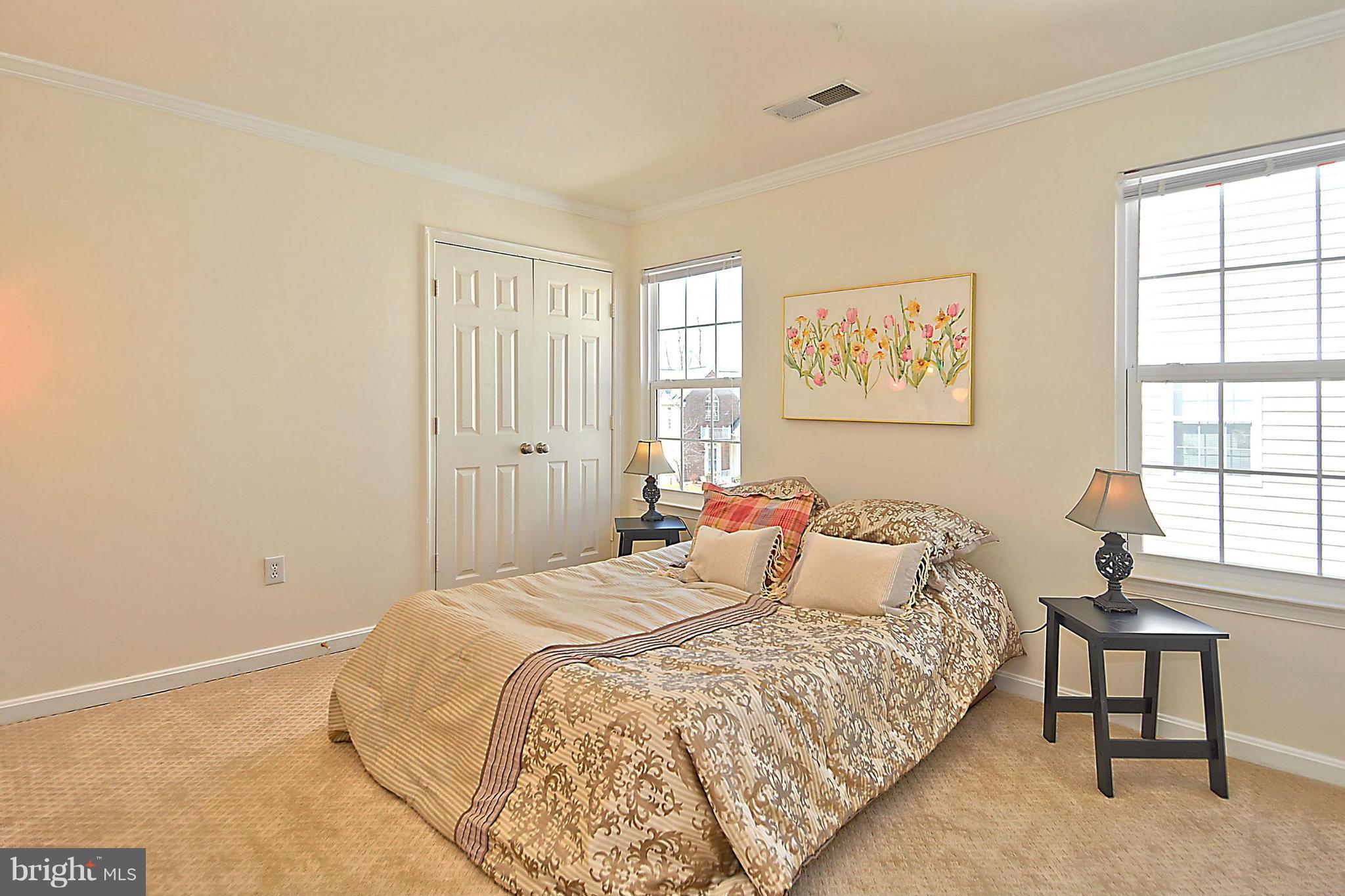 CENTURY OAK - Residential