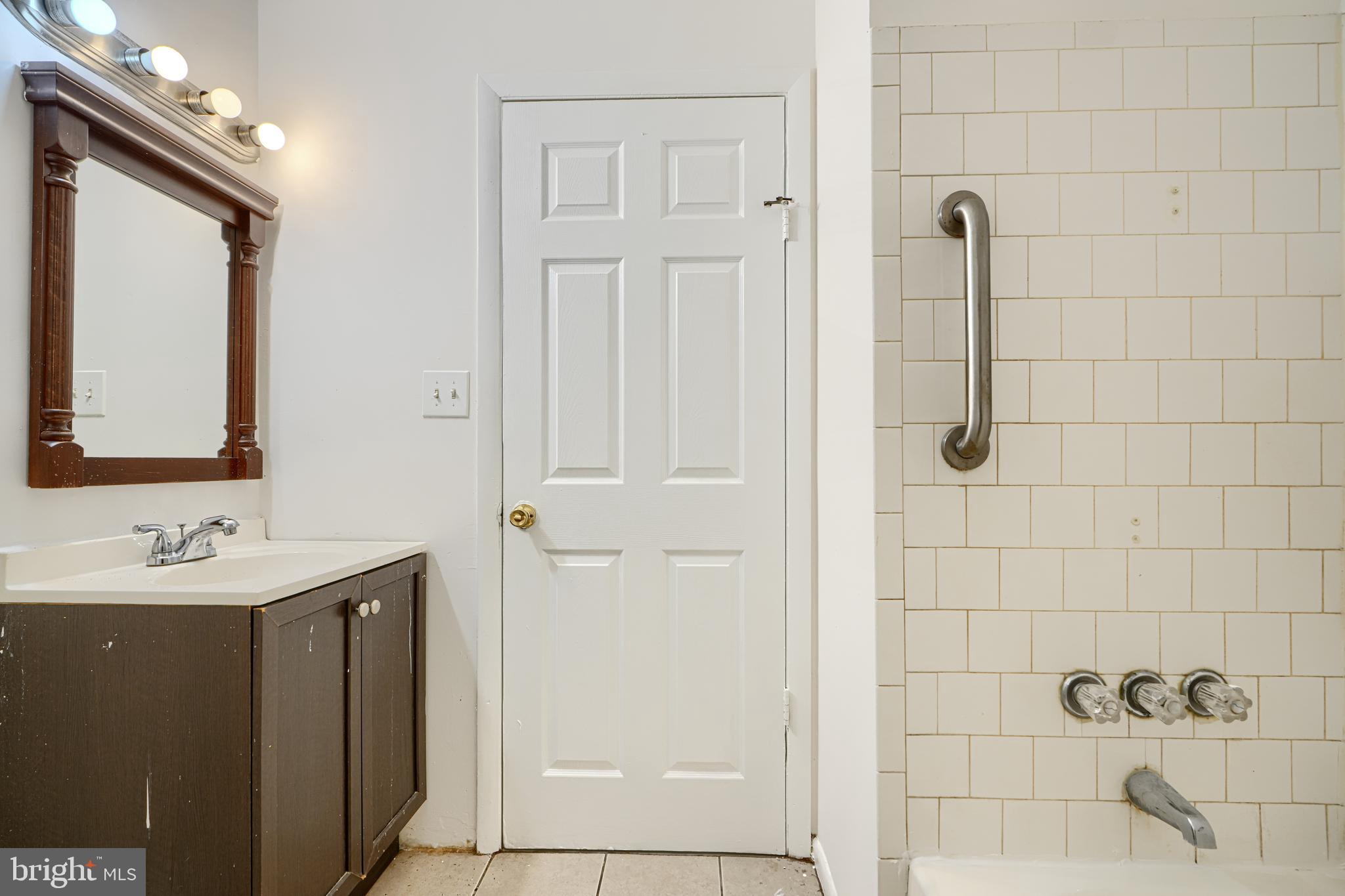 ASHLAND MEWS - Residential