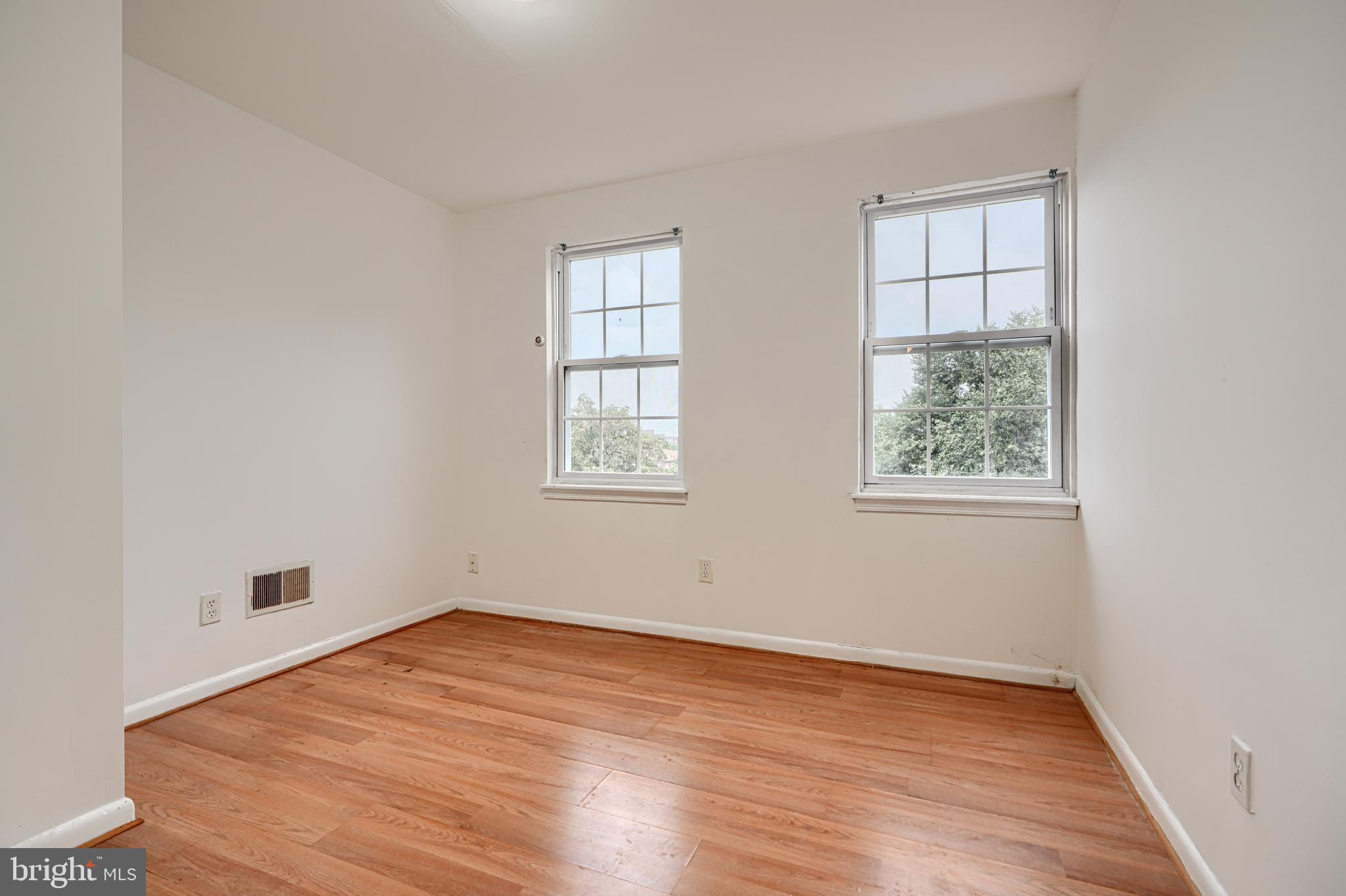 ASHLAND MEWS - Residential