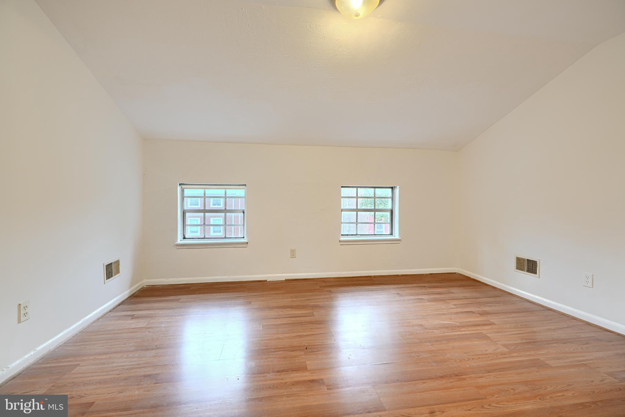 ASHLAND MEWS - Residential