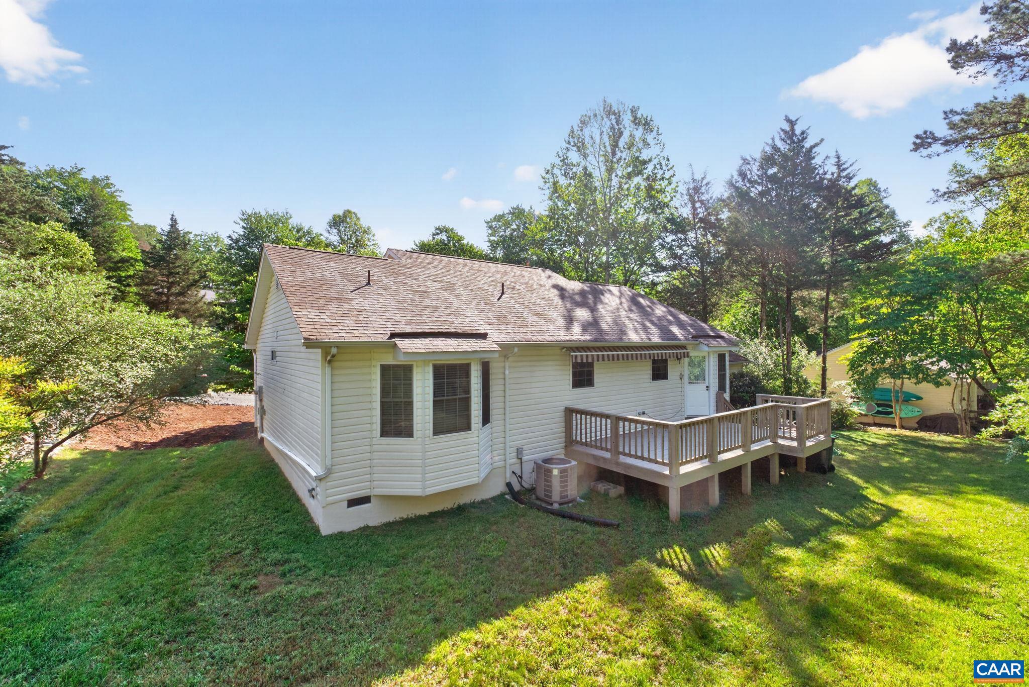 LAKE MONTICELLO - Residential