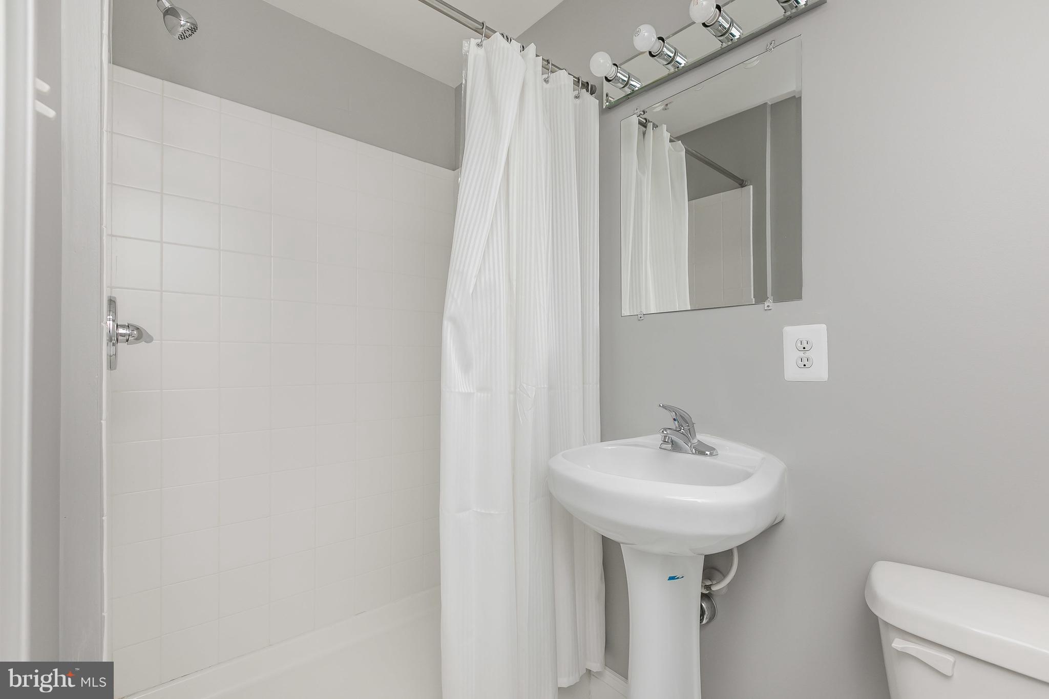 HAMPDEN HISTORIC DISTRICT - Residential