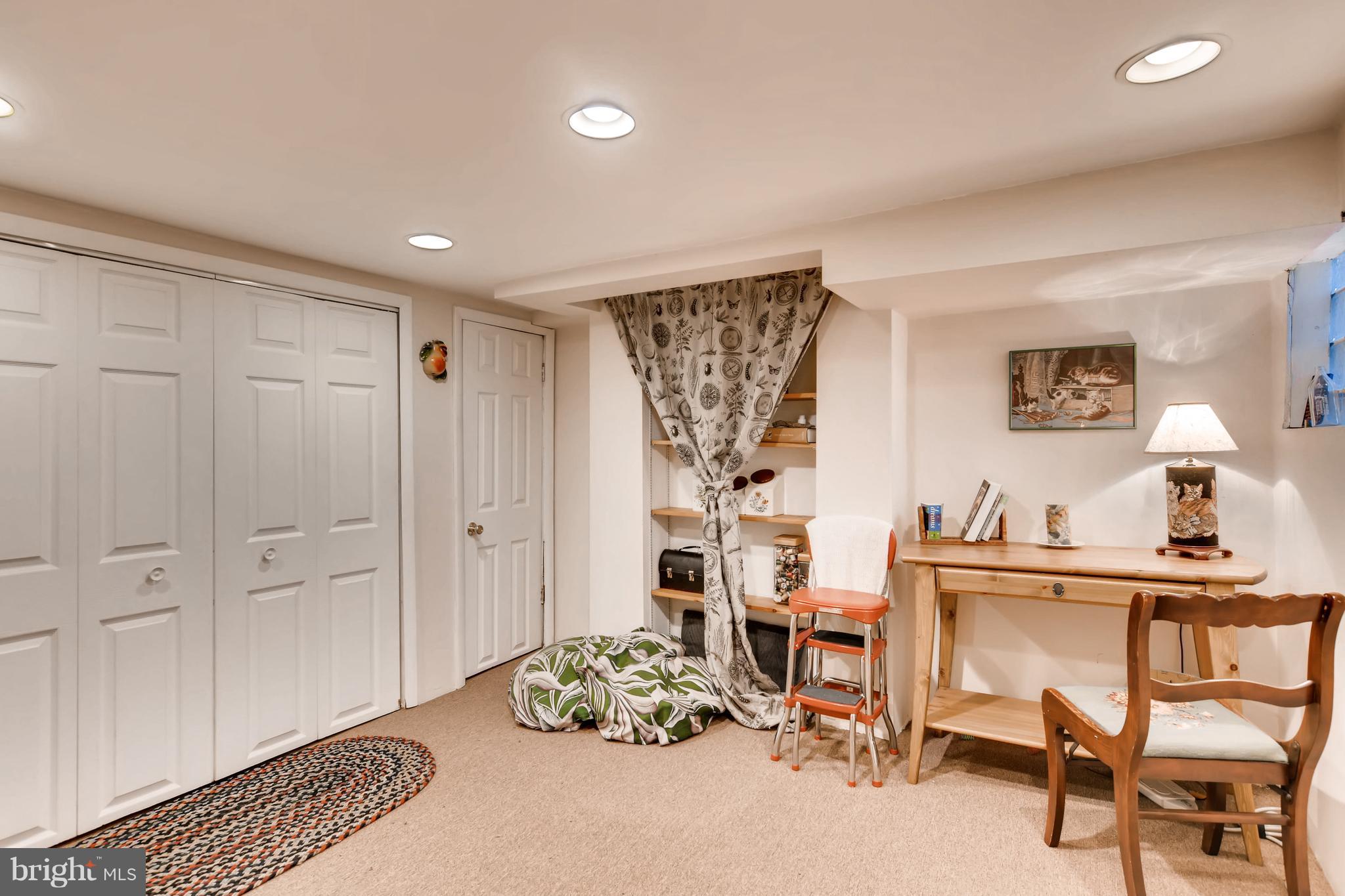 BUTCHER'S HILL - Residential