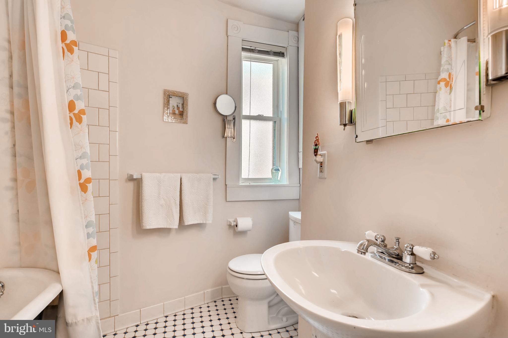 BUTCHER'S HILL - Residential