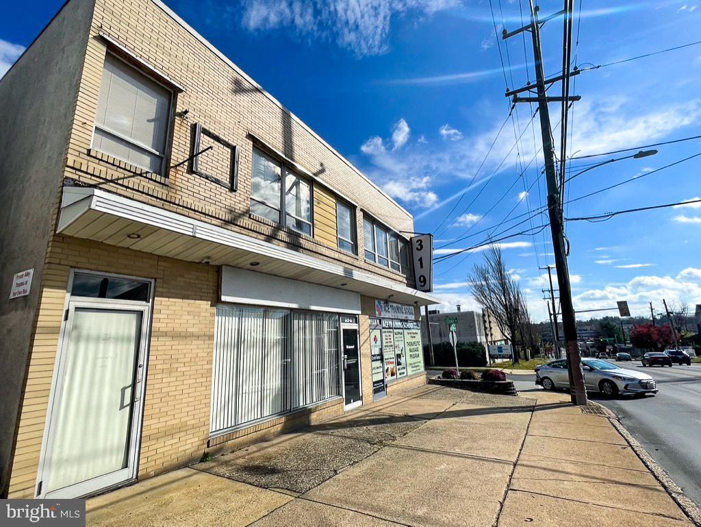 Outstanding professional office/retail space in the heart of Willow Grove. The building boasts excellent visibility and signage opportunities on the highly trafficked Easton Rd. Easily accessible by public transportation and just one mile from the PA Turnpike, this space includes two large open rooms and a private office with a reception window. Additional features include a private bathroom, a storage/IT closet, a fully finished basement, and ample private parking at the rear of the building. A back door provides easy access to the parking lot.