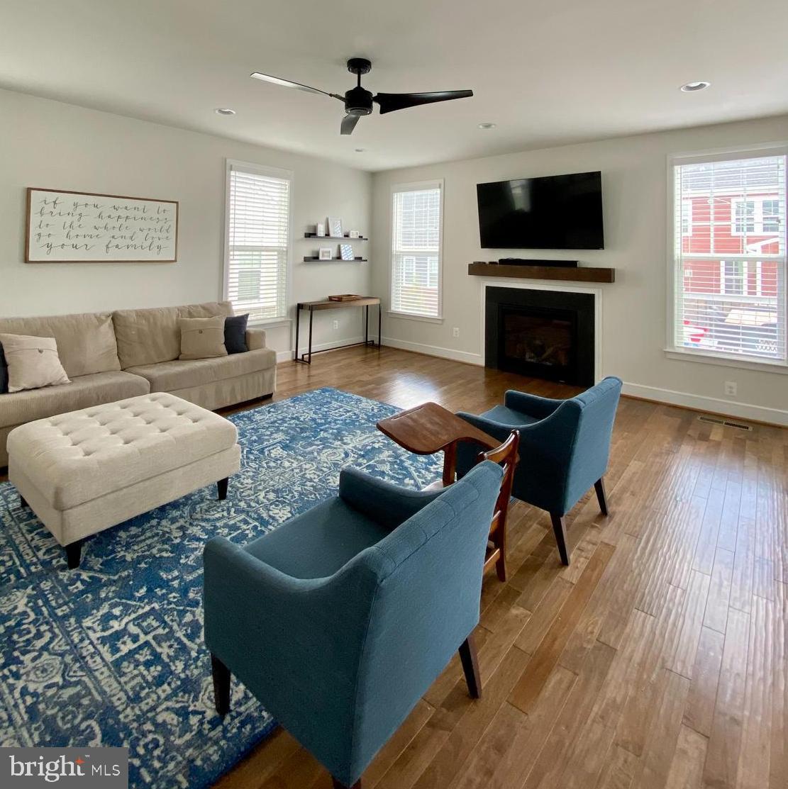 MEADOWBROOK - Residential Lease