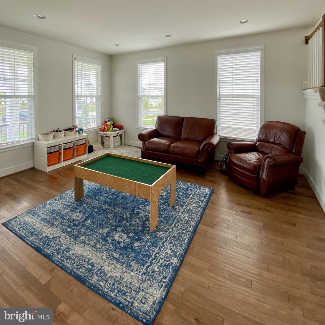 MEADOWBROOK - Residential Lease