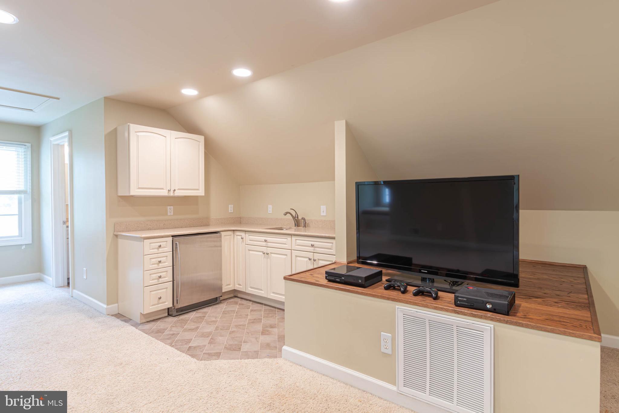 CHAPEL HILL - Residential