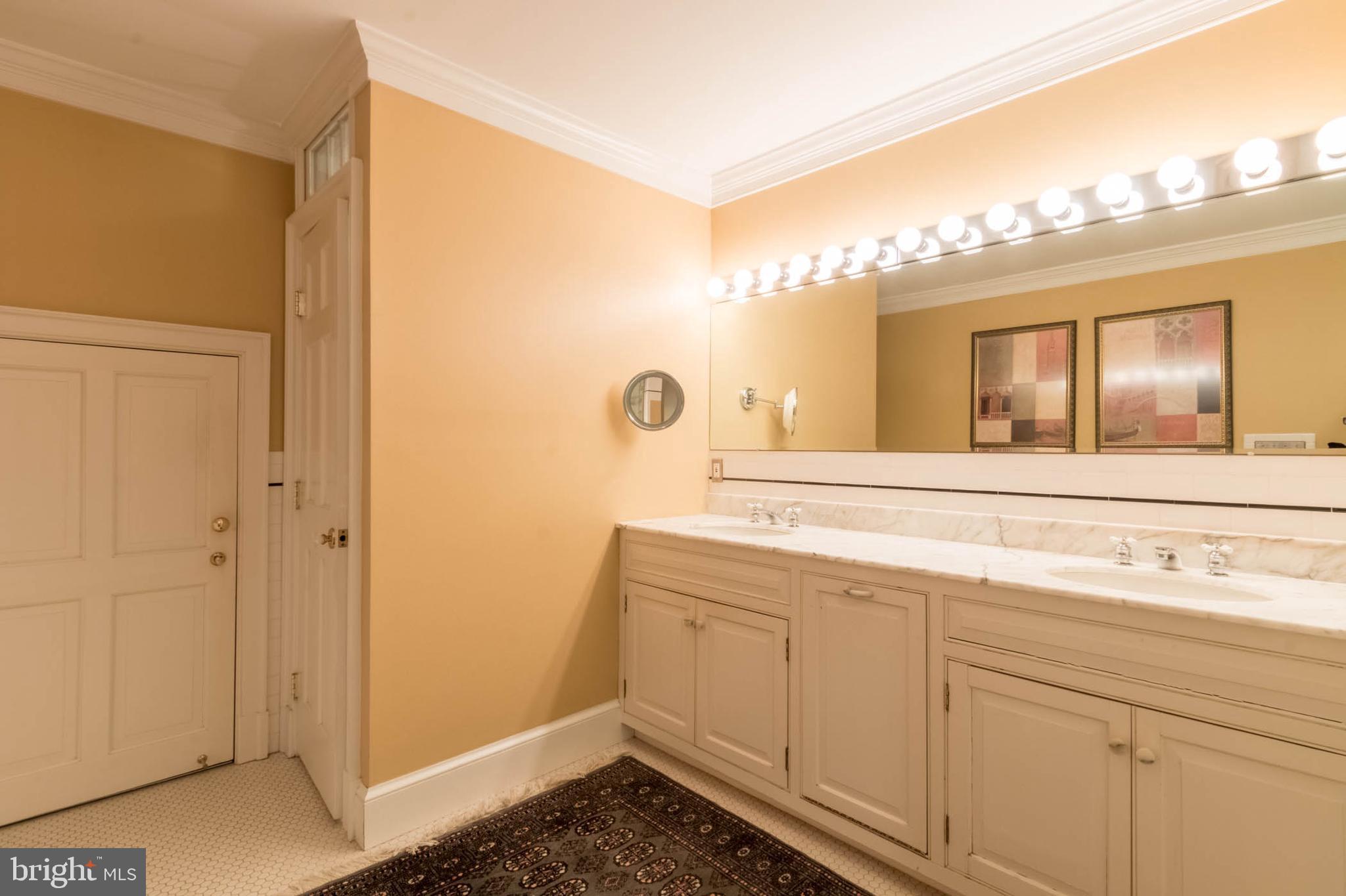 CHAPEL HILL - Residential