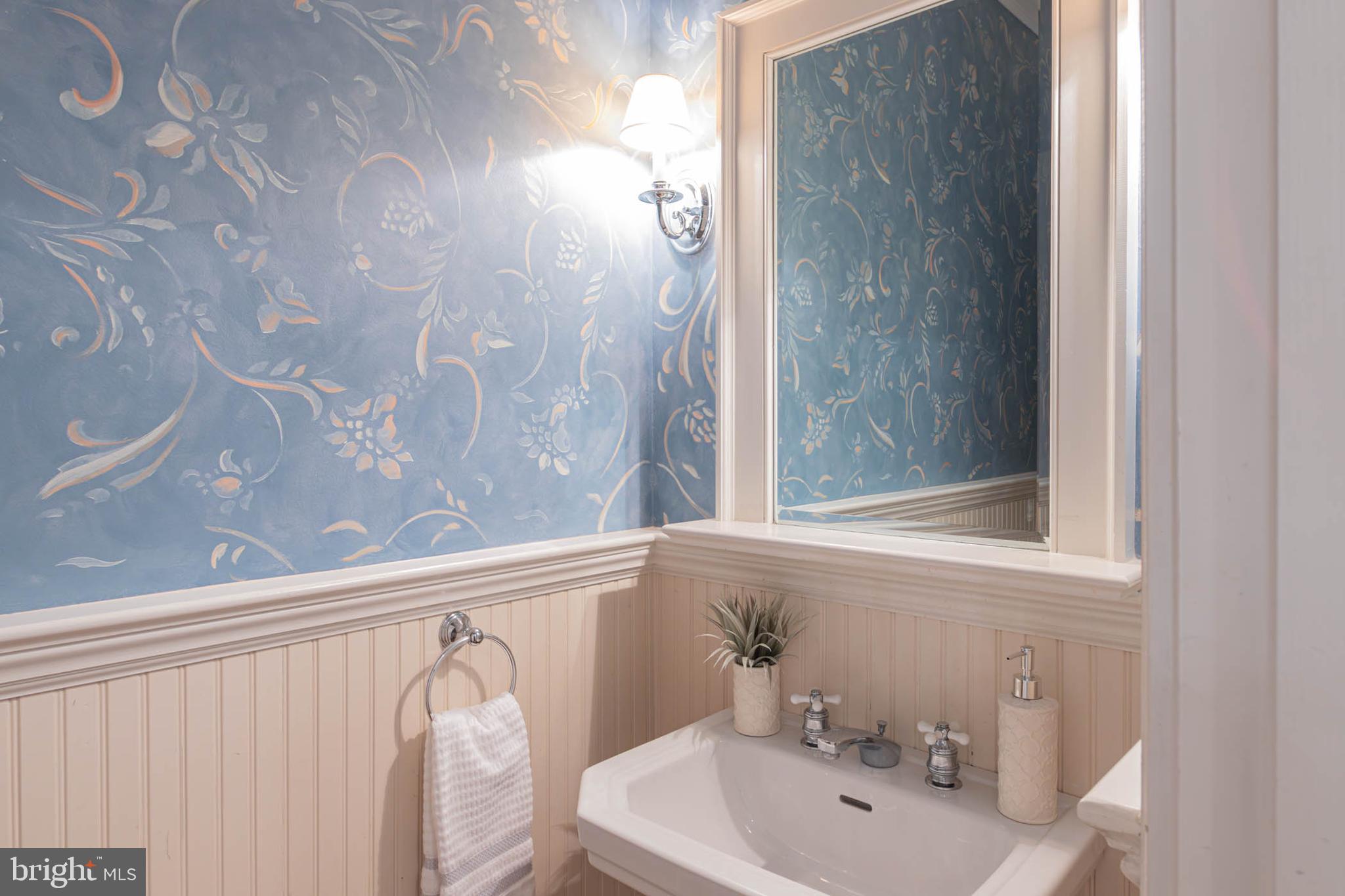 CHAPEL HILL - Residential