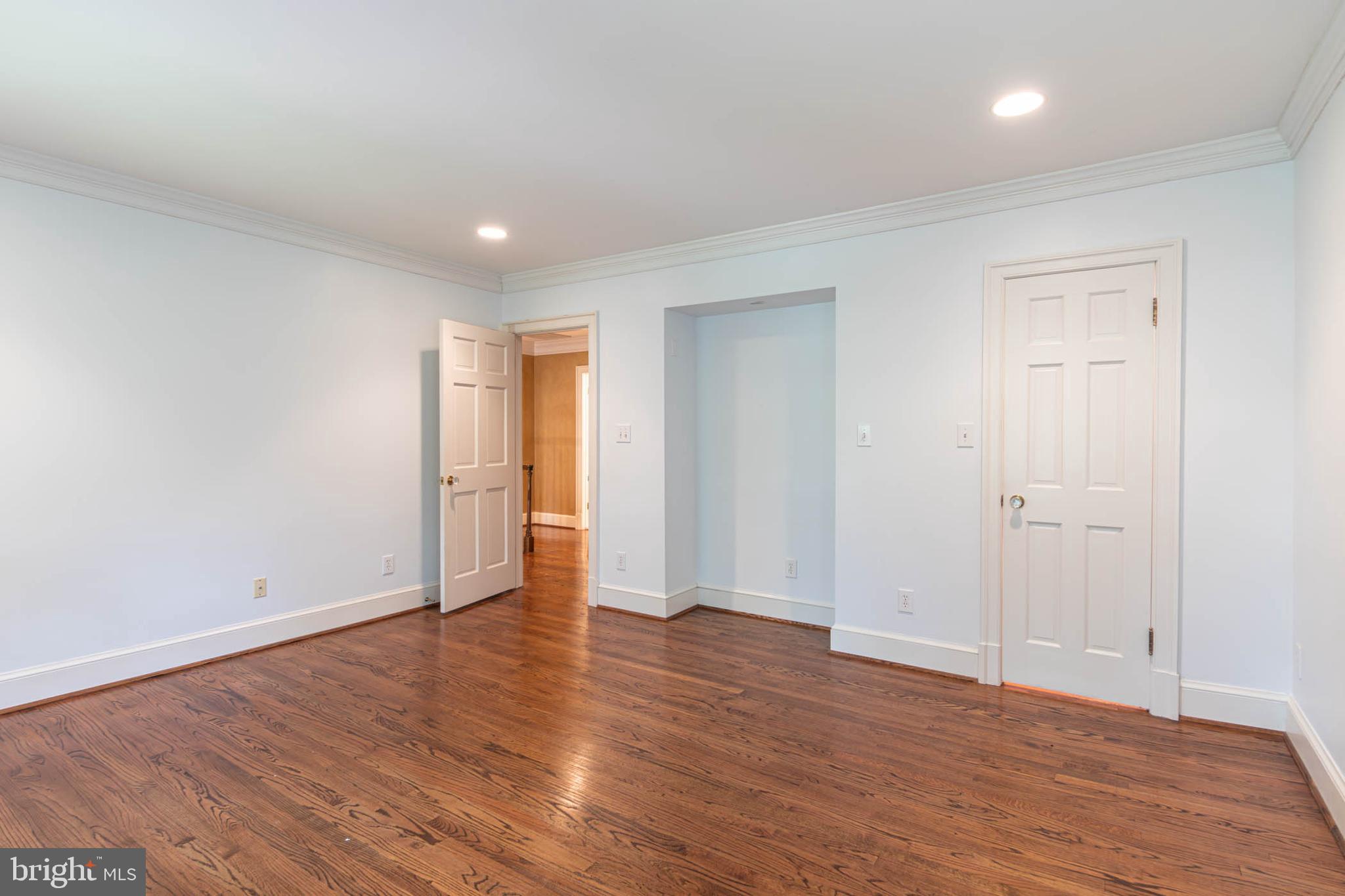 CHAPEL HILL - Residential