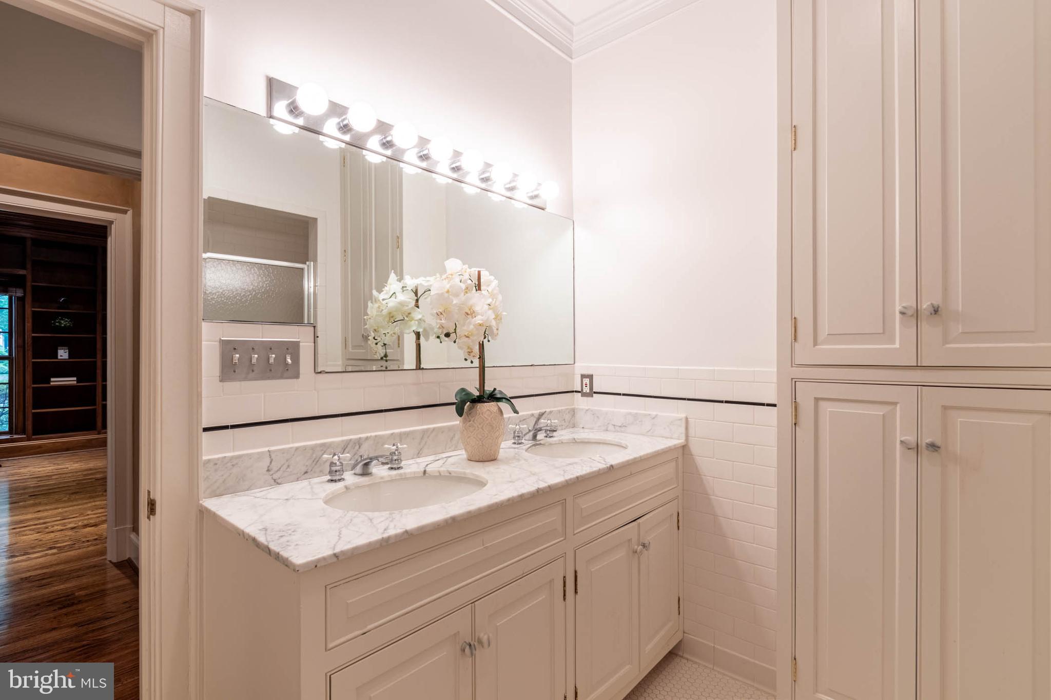 CHAPEL HILL - Residential