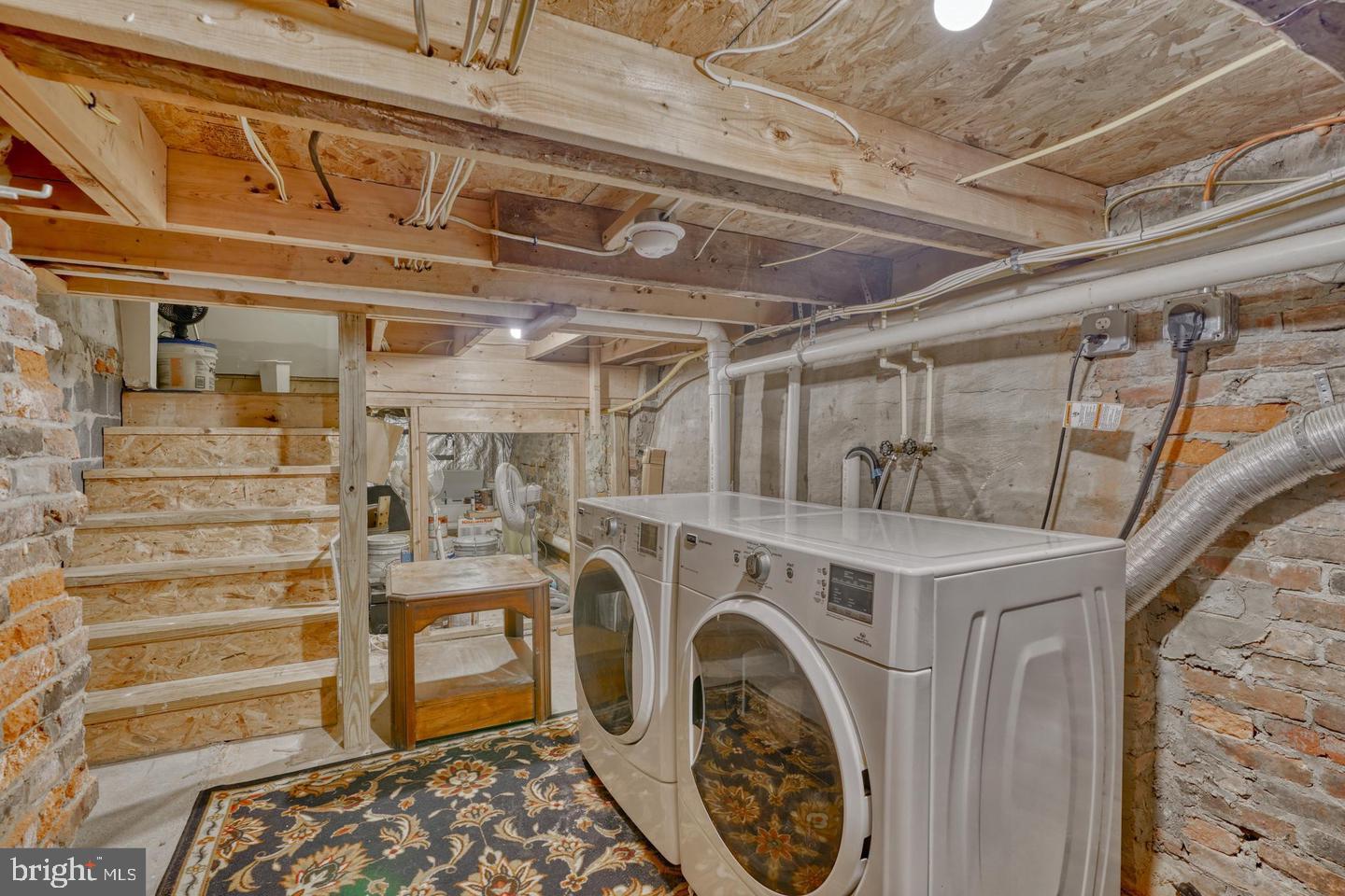 SETON HILL - Residential Lease